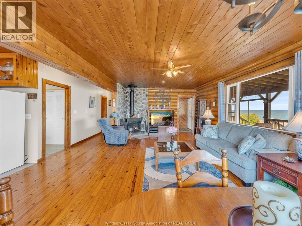 226 Cotterie Park, Leamington, Ontario