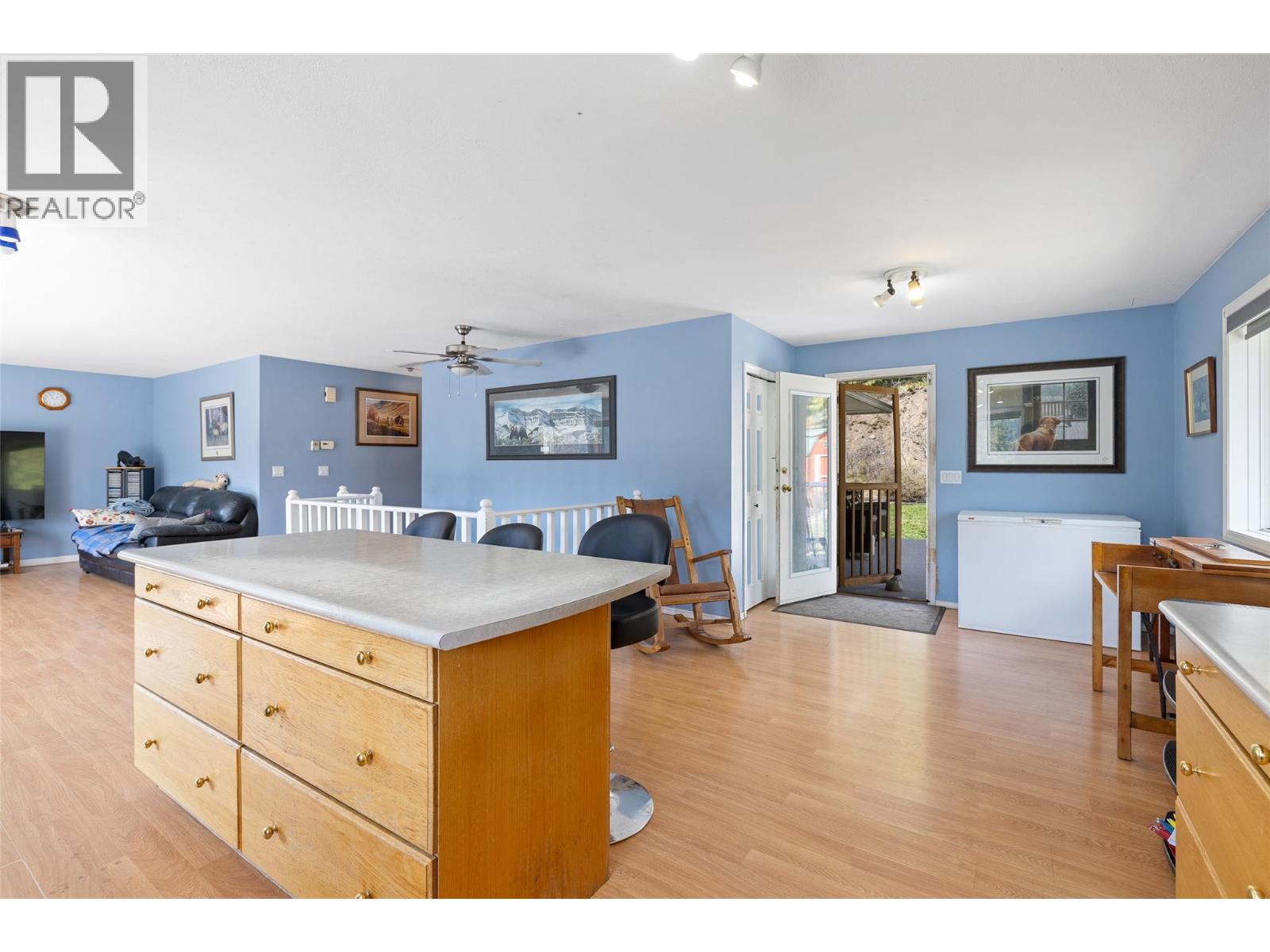 7114 Goshawk Road, Kelowna, British Columbia