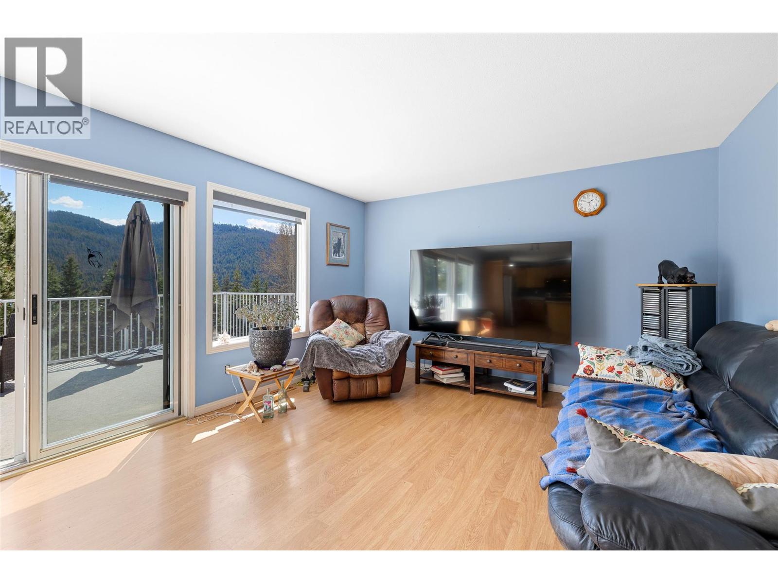 7114 Goshawk Road, Kelowna, British Columbia