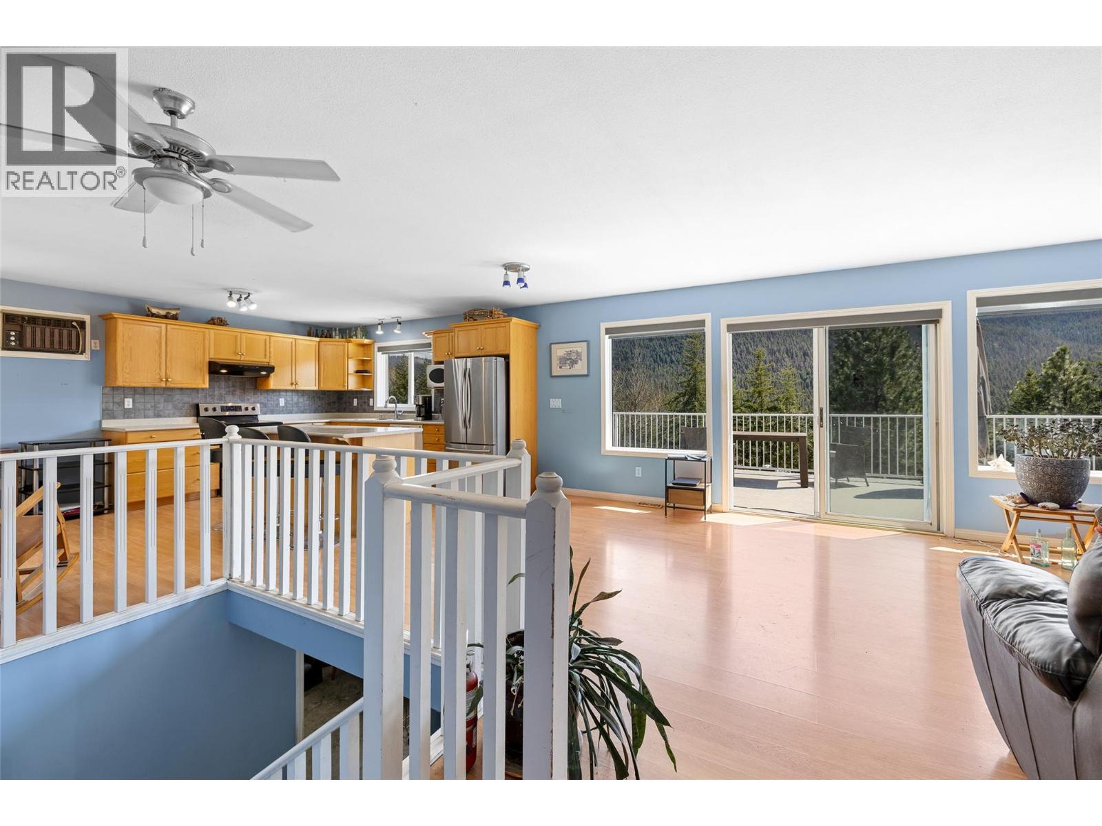 7114 Goshawk Road, Kelowna, British Columbia