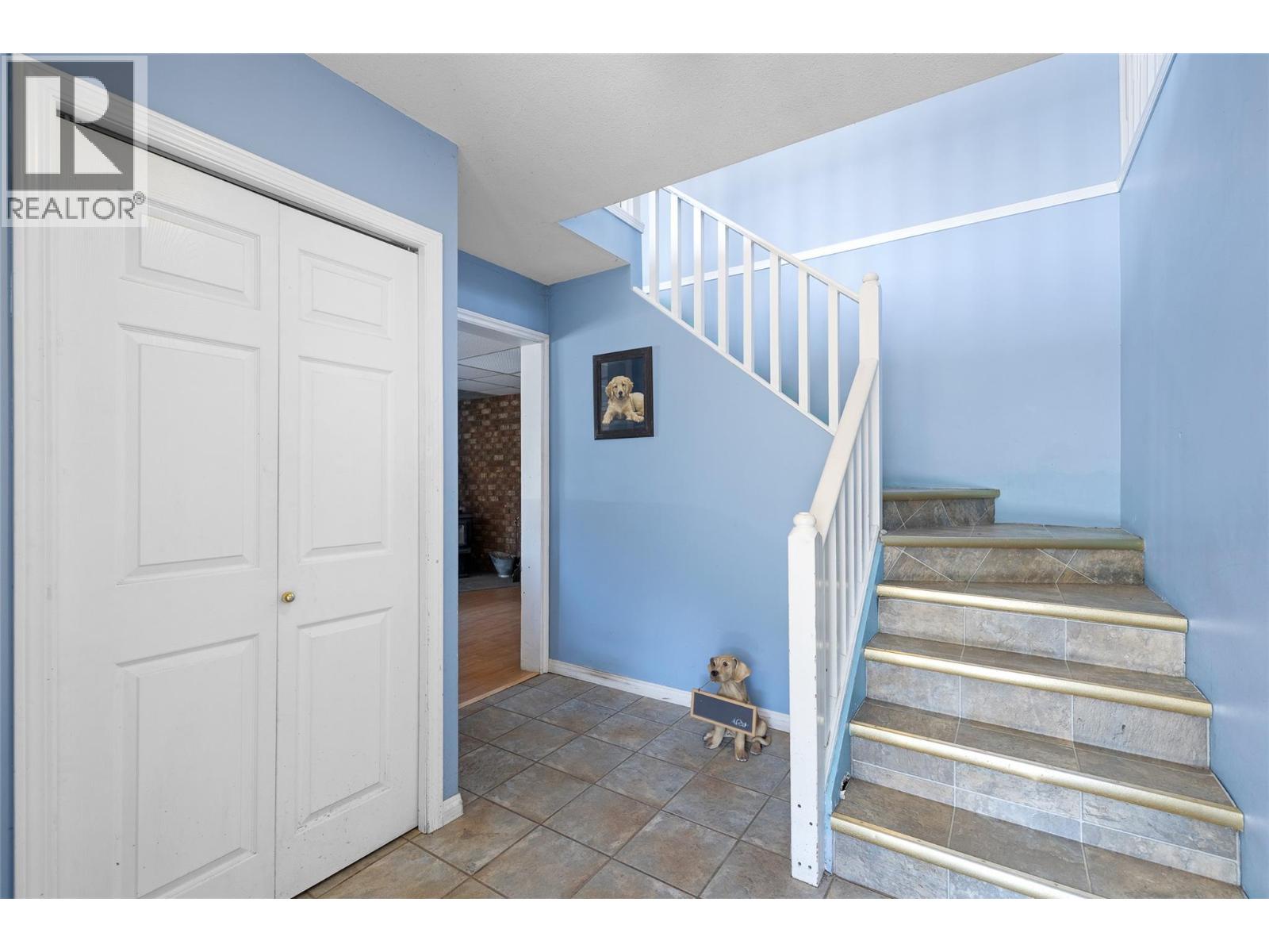 7114 Goshawk Road, Kelowna, British Columbia