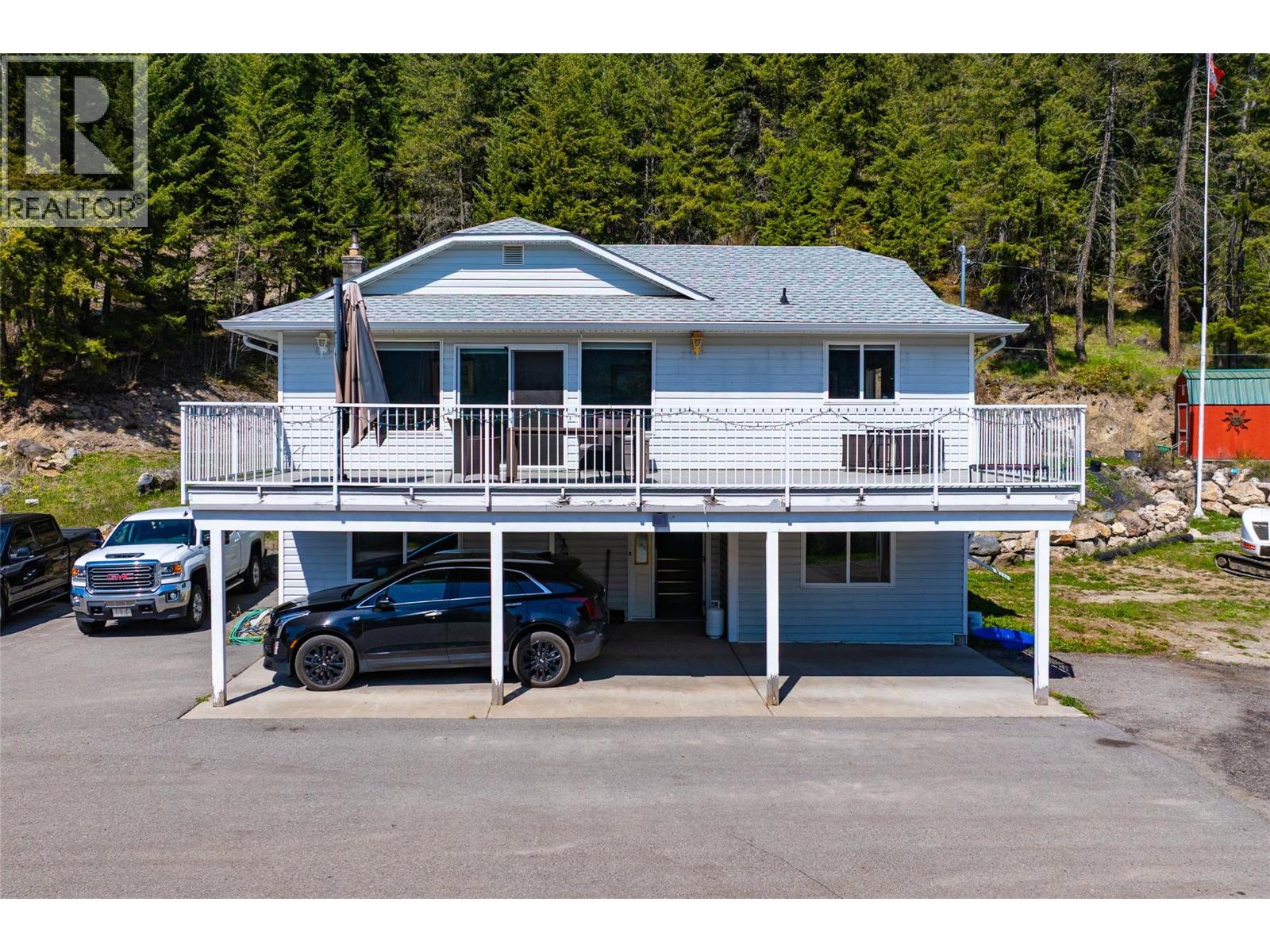 7114 Goshawk Road, Kelowna, British Columbia