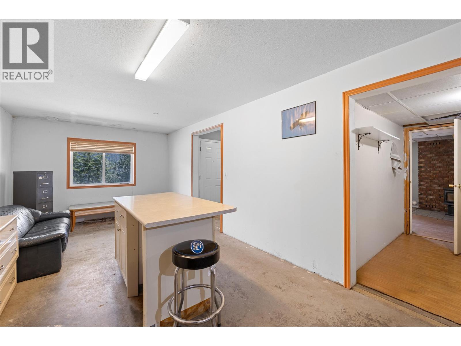 7114 Goshawk Road, Kelowna, British Columbia