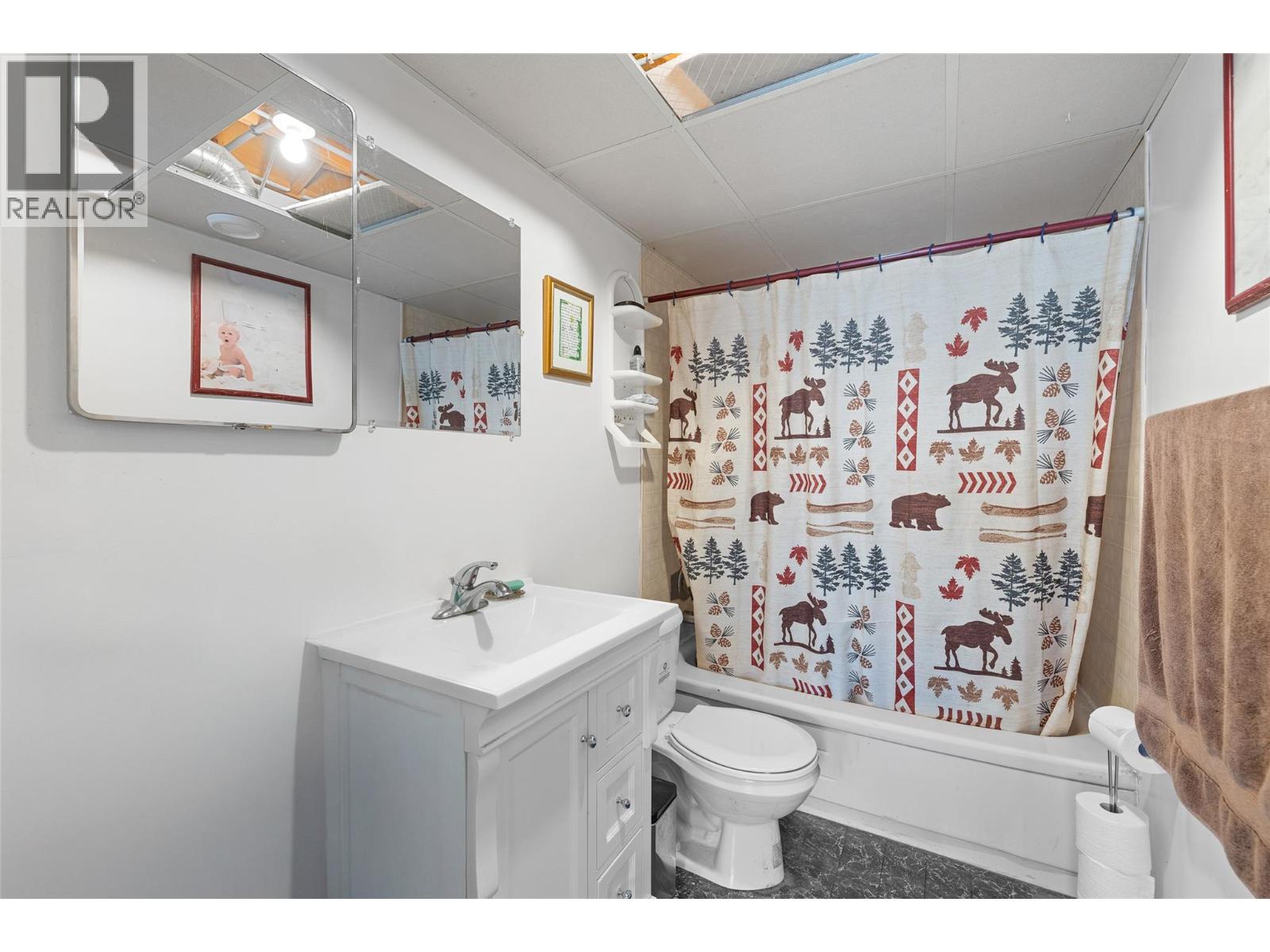 7114 Goshawk Road, Kelowna, British Columbia