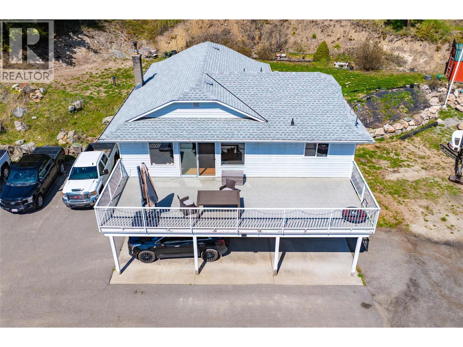 7114 Goshawk Road, Kelowna, British Columbia