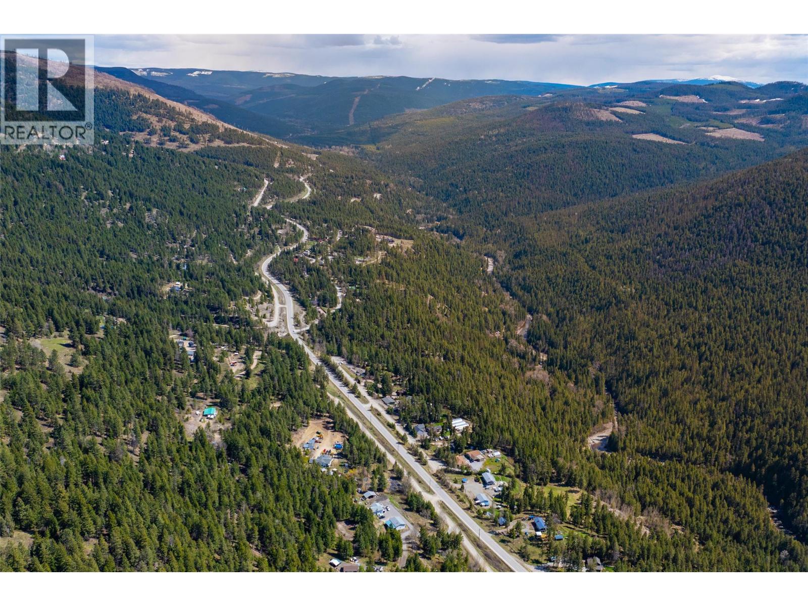 7114 Goshawk Road, Kelowna, British Columbia