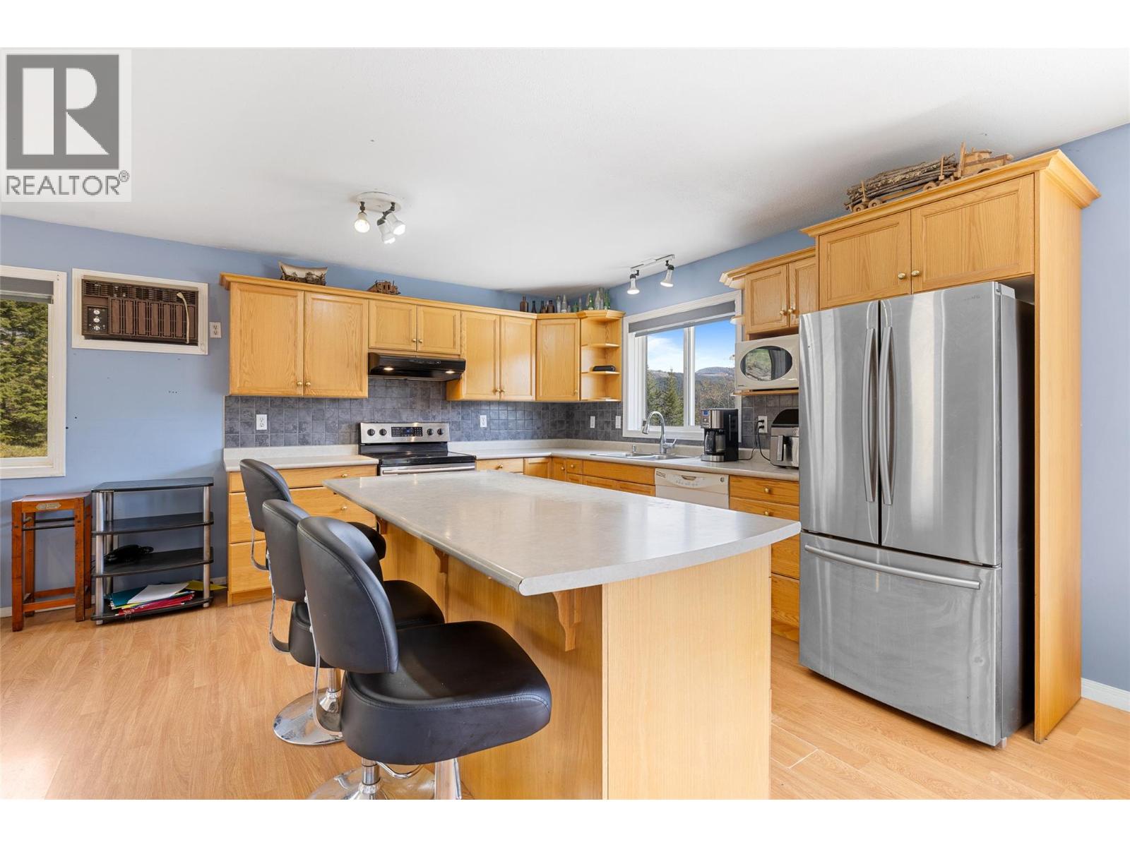 7114 Goshawk Road, Kelowna, British Columbia