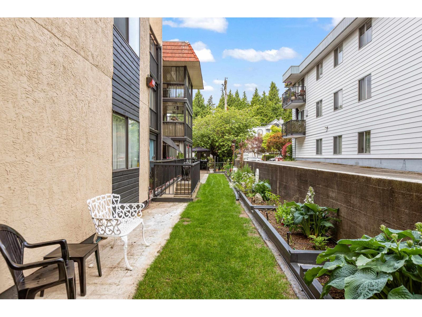 204 1458 Blackwood Street, White Rock, British Columbia