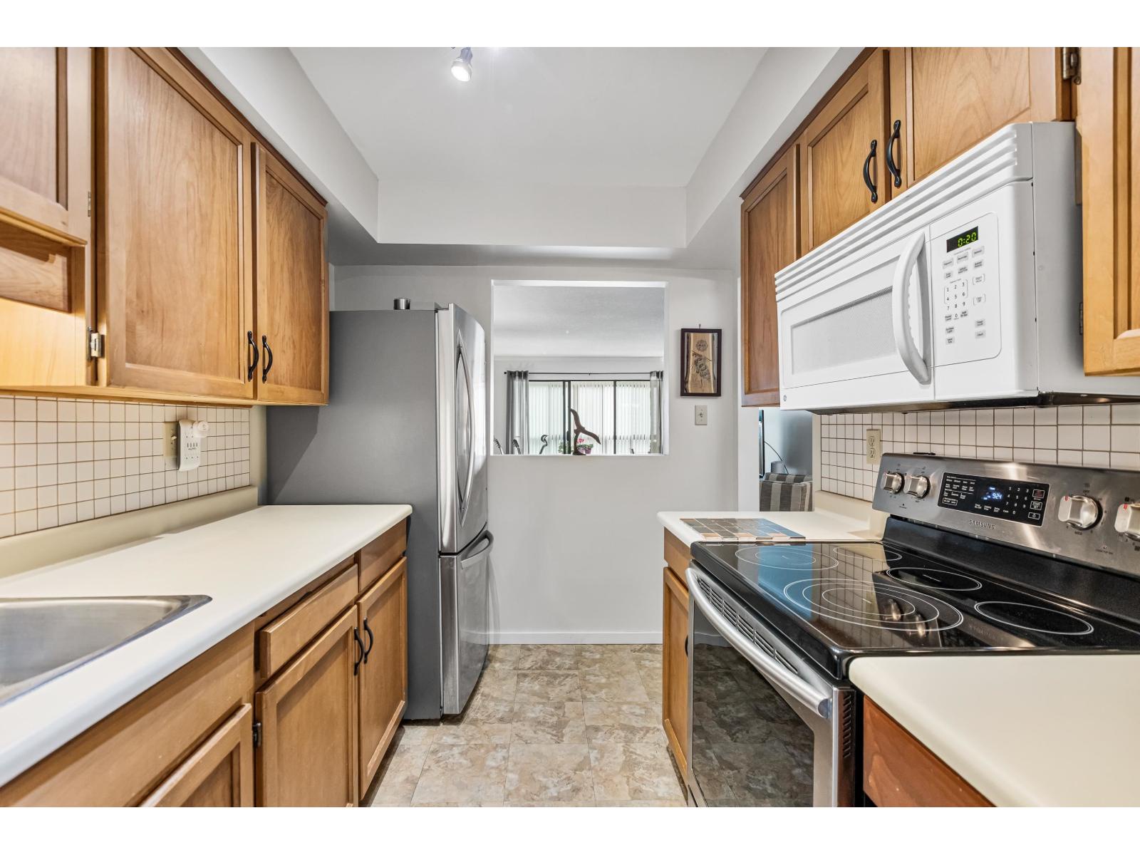 204 1458 Blackwood Street, White Rock, British Columbia