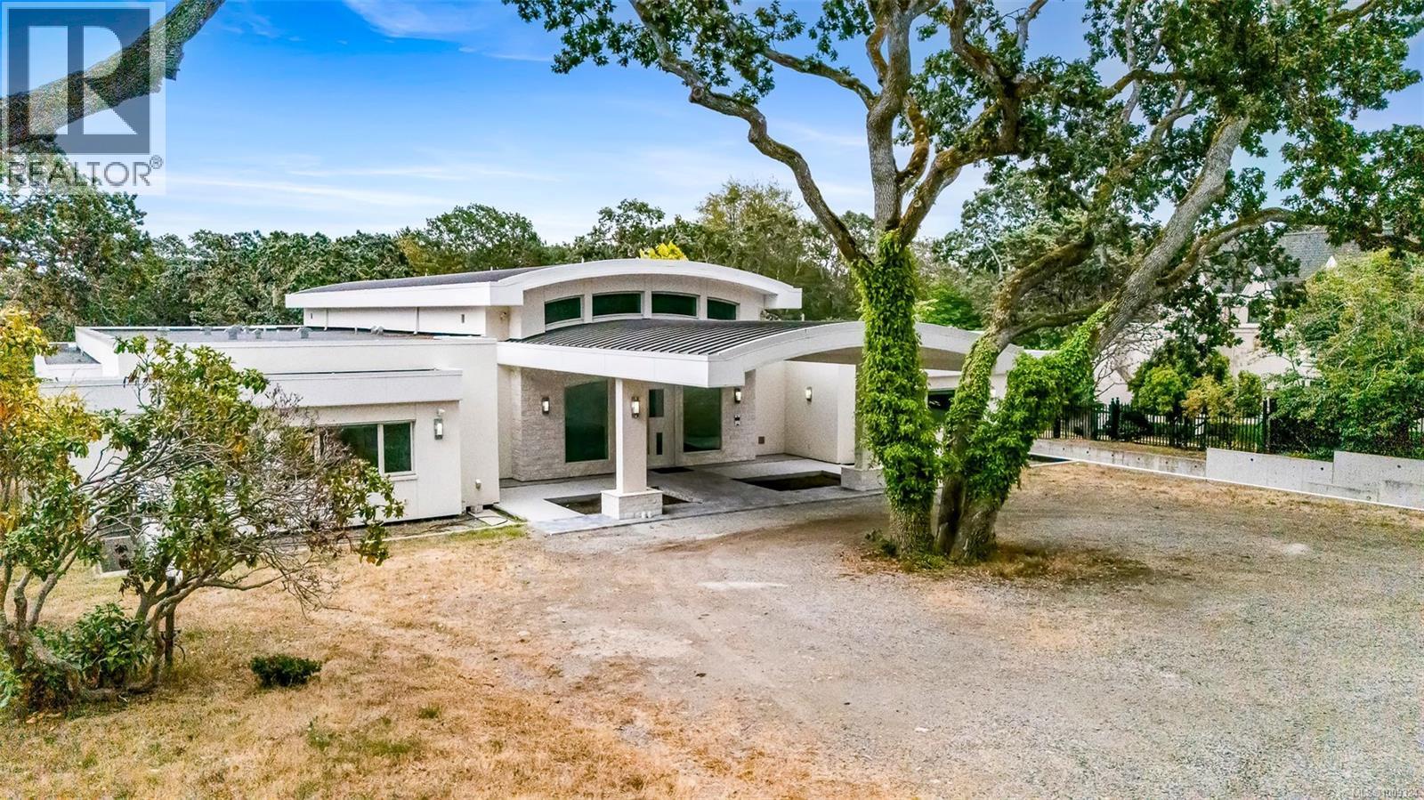 3355 Midland Rd, Oak Bay, British Columbia