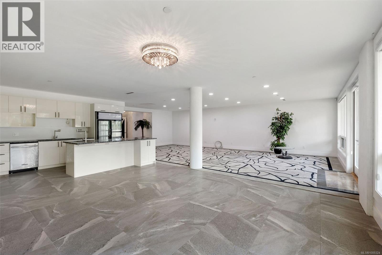 3355 Midland Rd, Oak Bay, British Columbia