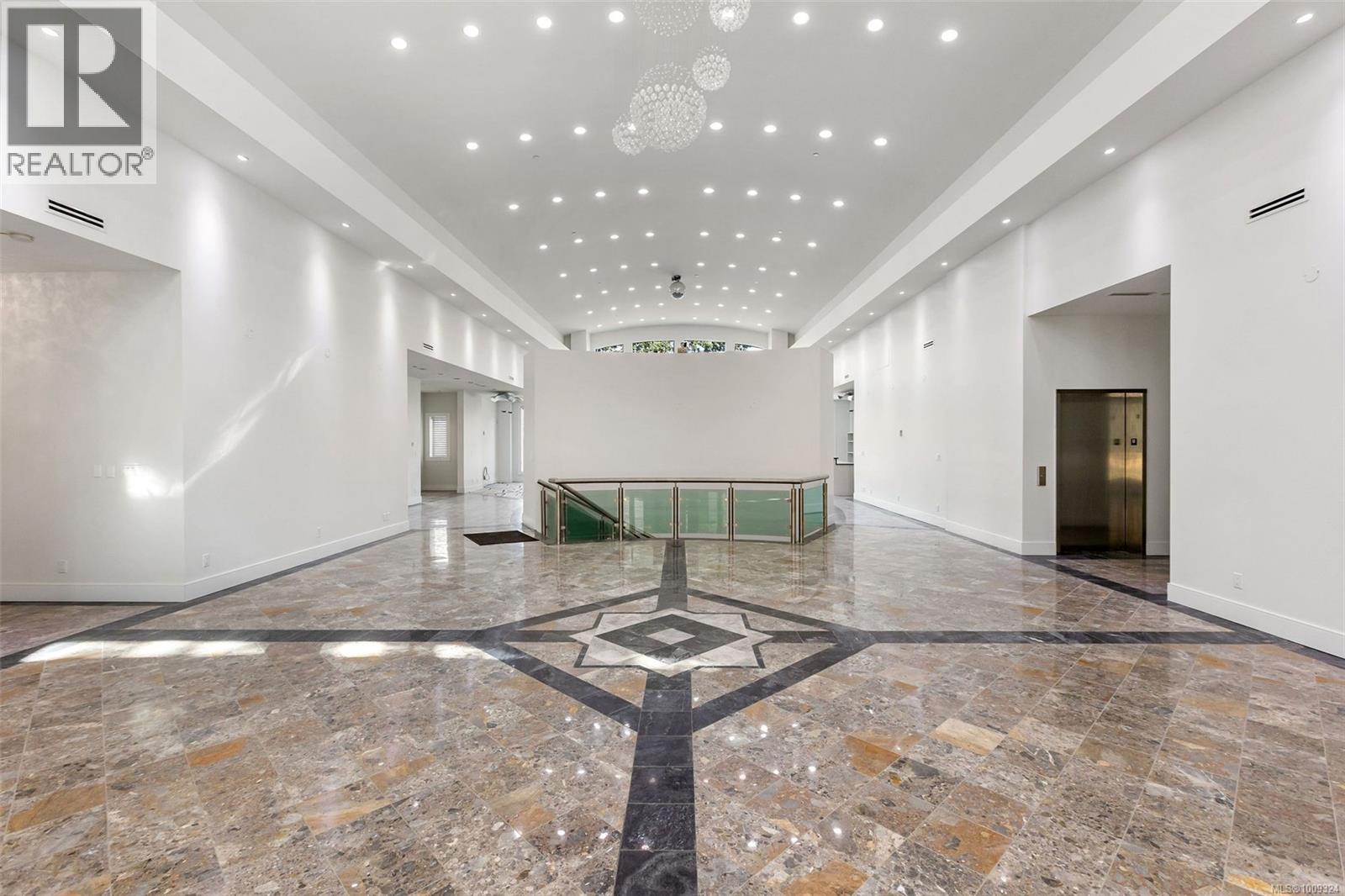 3355 Midland Rd, Oak Bay, British Columbia