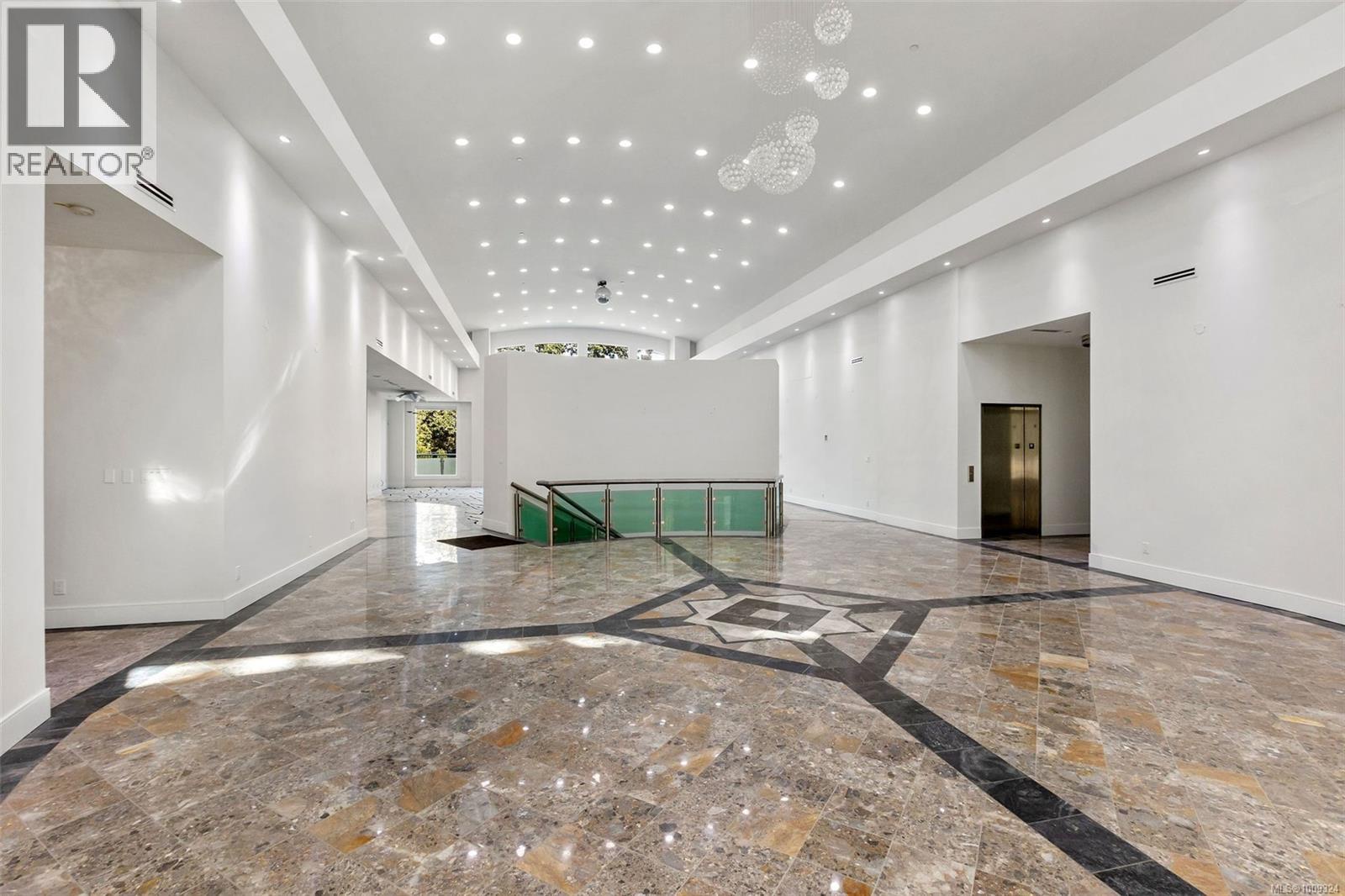 3355 Midland Rd, Oak Bay, British Columbia