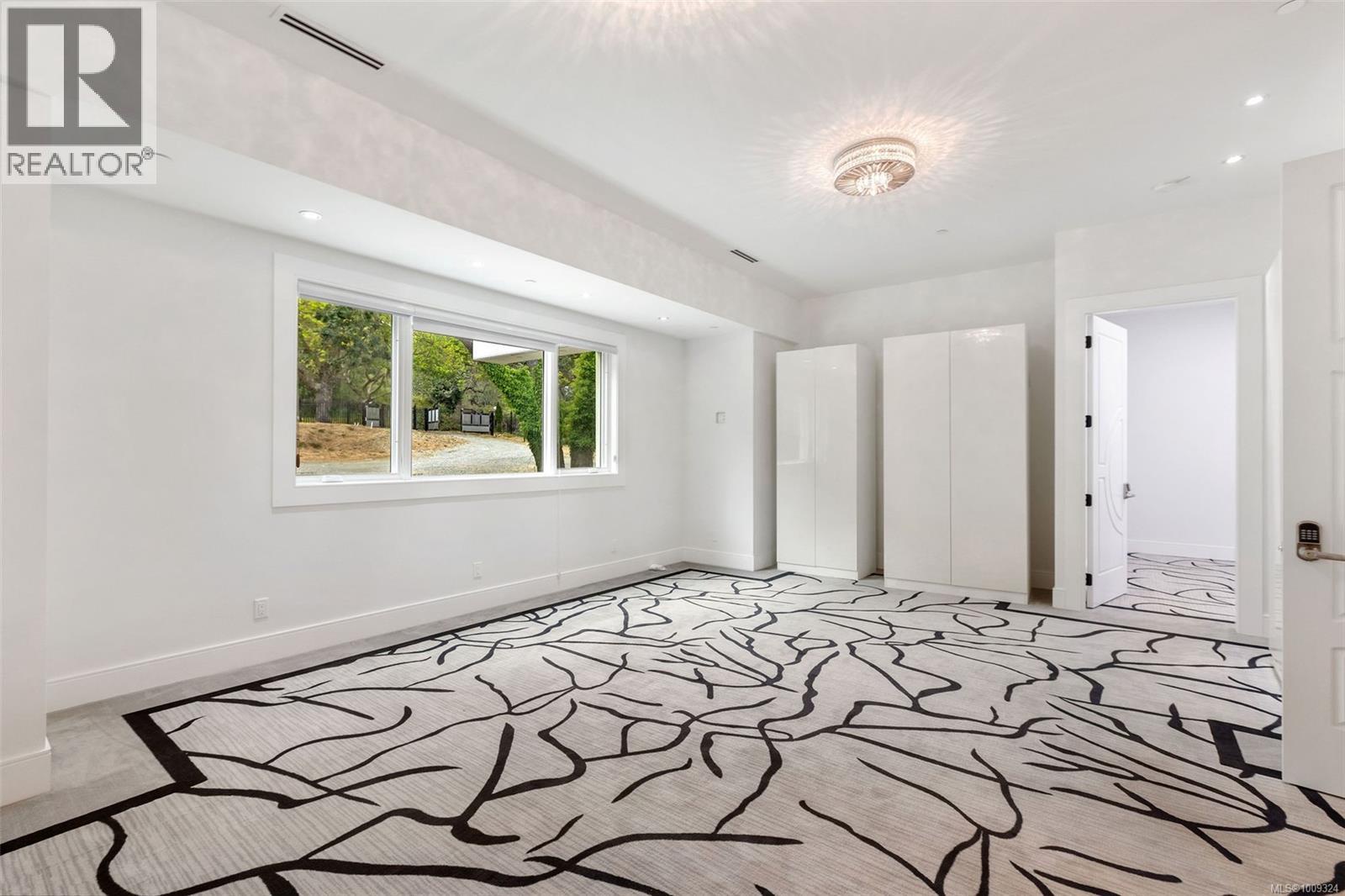 3355 Midland Rd, Oak Bay, British Columbia