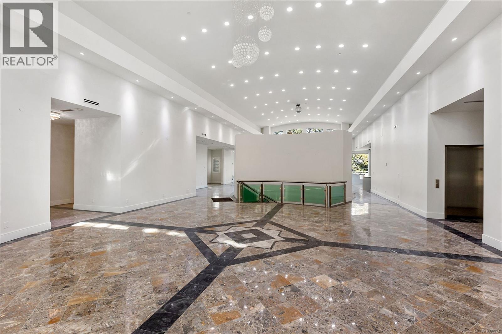 3355 Midland Rd, Oak Bay, British Columbia