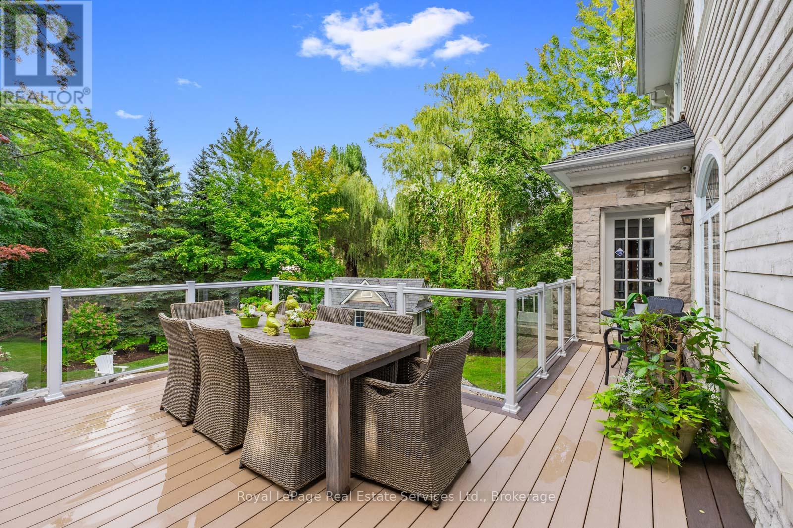 235 Lakewood Drive, Oakville (co Central), Ontario