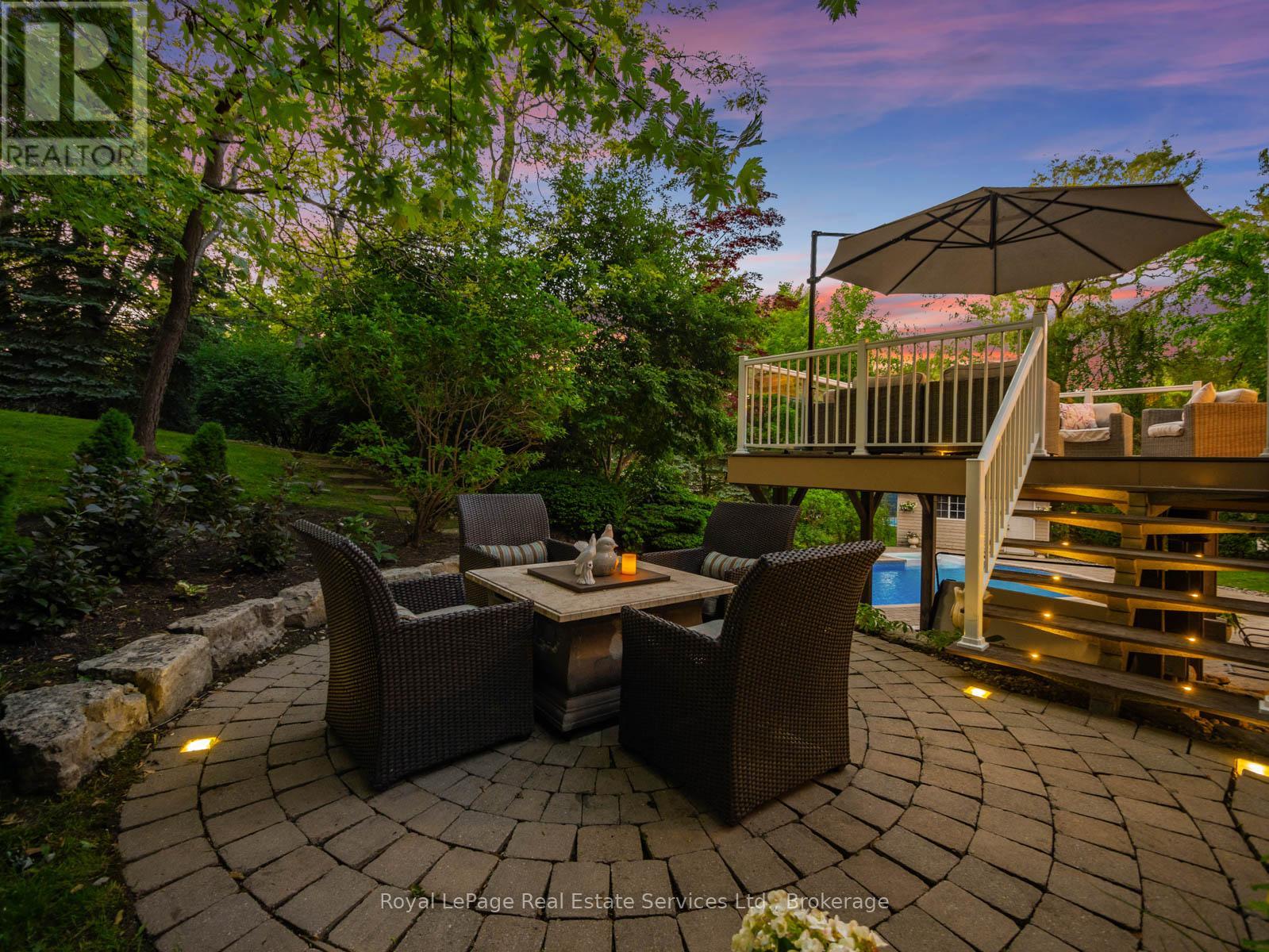 235 Lakewood Drive, Oakville (co Central), Ontario