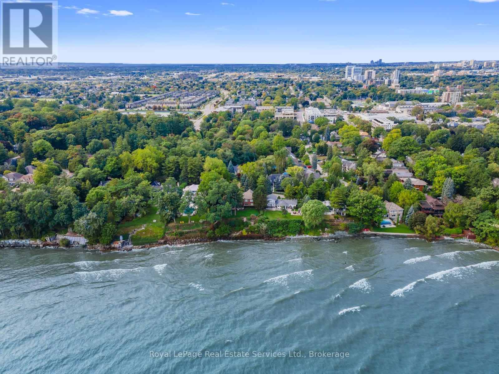 235 Lakewood Drive, Oakville (co Central), Ontario