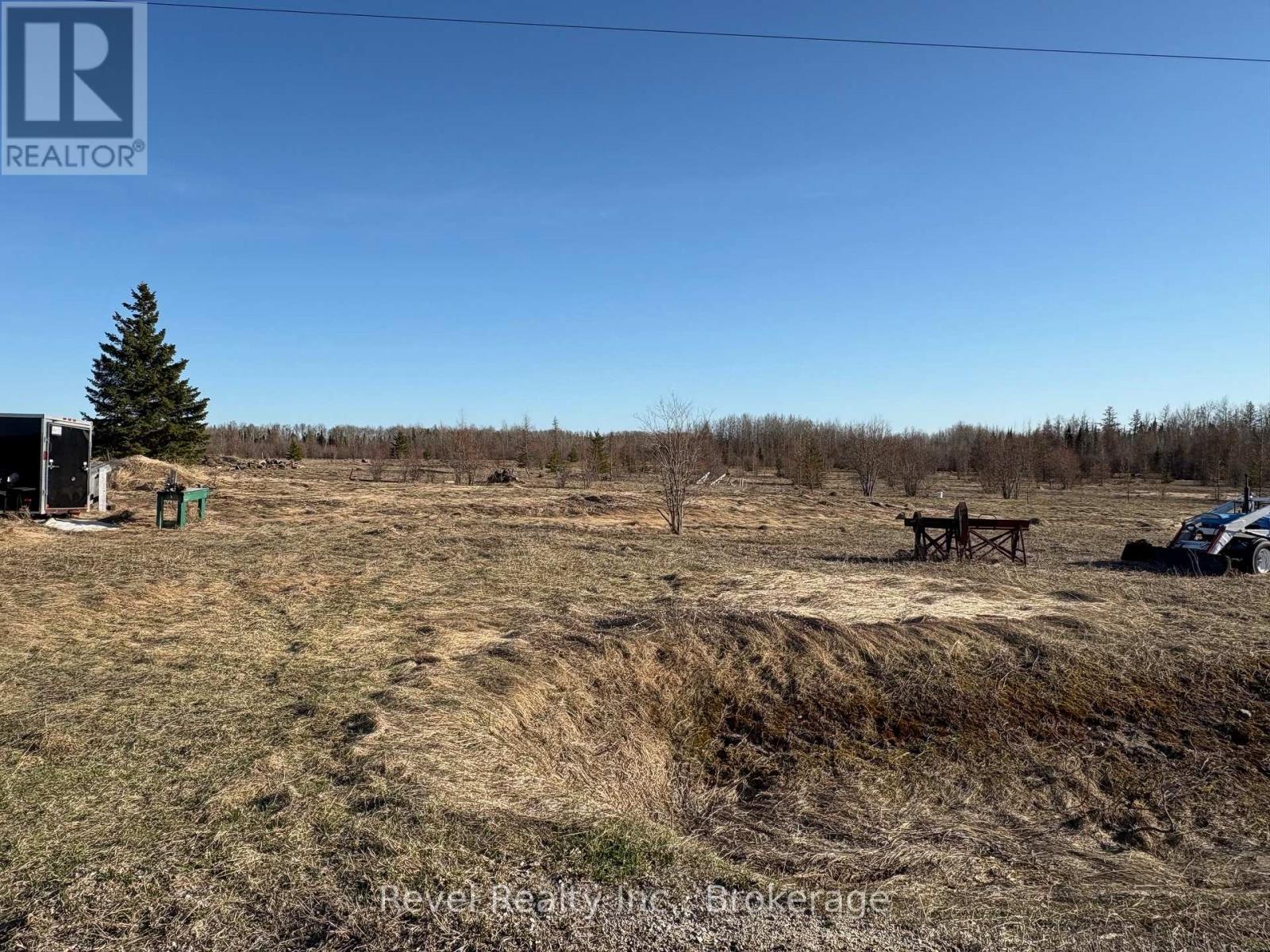 101 Concession 14, Val Rita-harty, Ontario