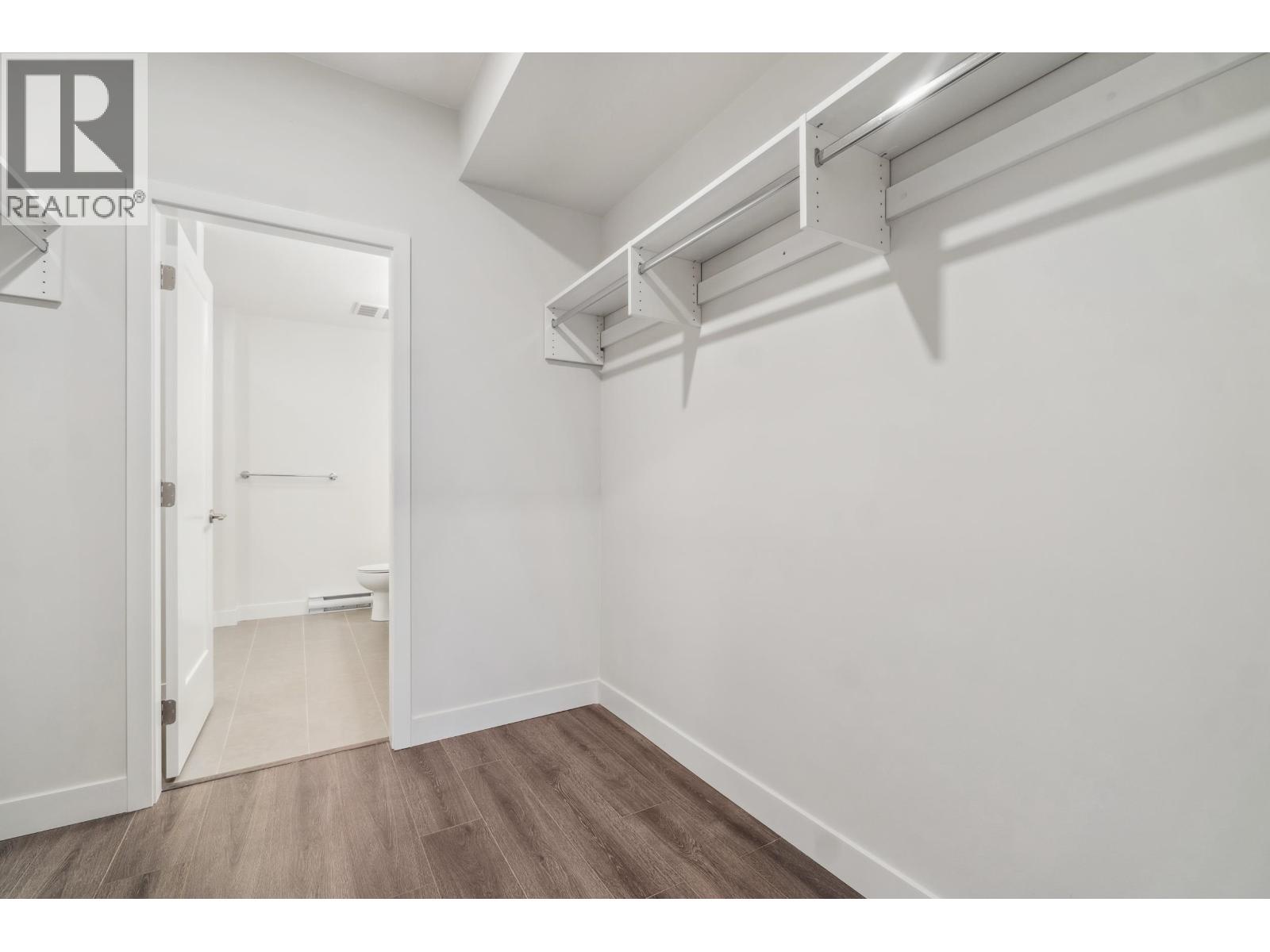 303 5535 Hastings Street, Burnaby, British Columbia