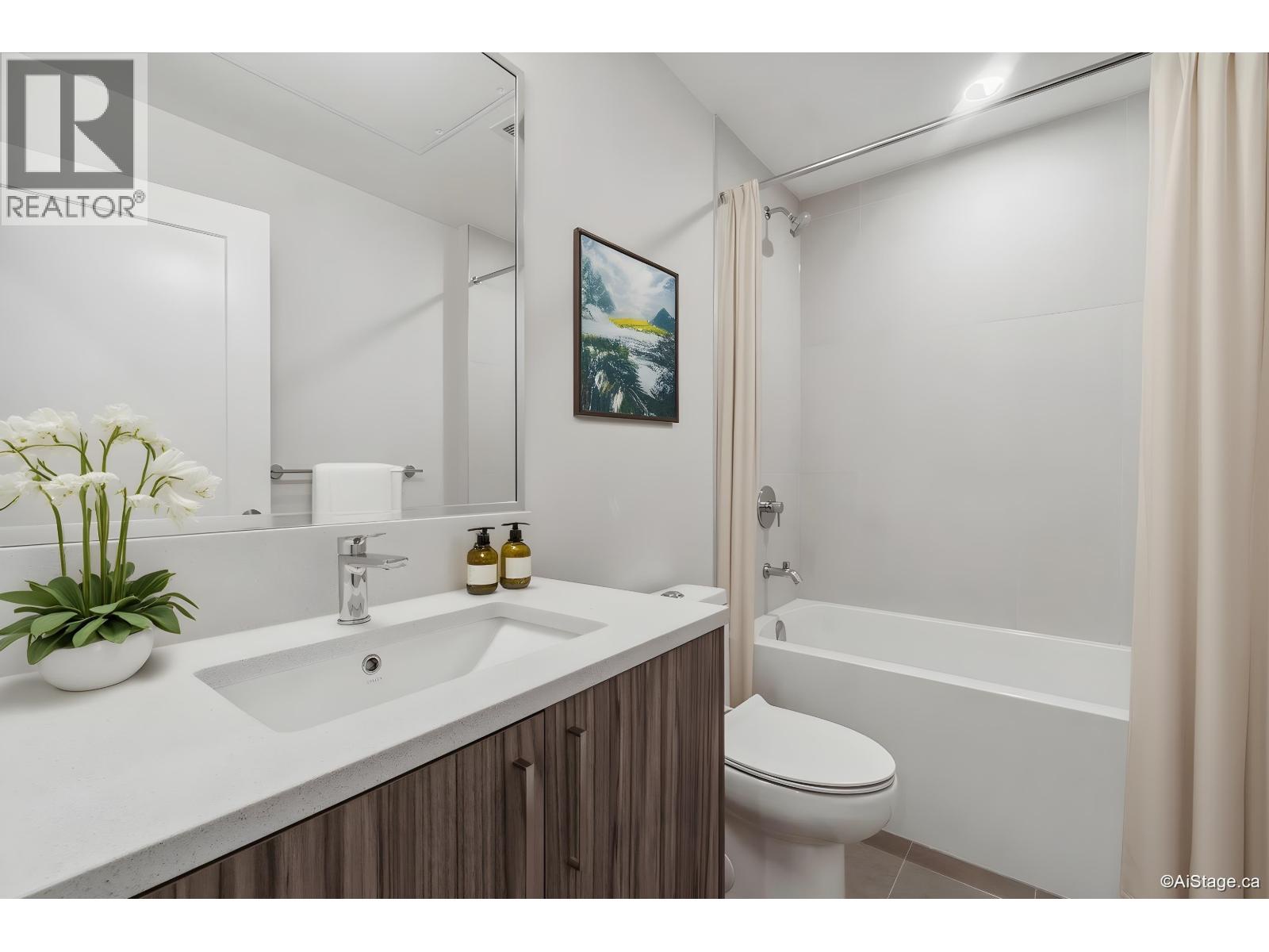 303 5535 Hastings Street, Burnaby, British Columbia