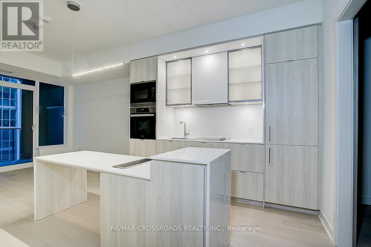 1607 - 11 Yorkville Avenue, Toronto (annex), Ontario