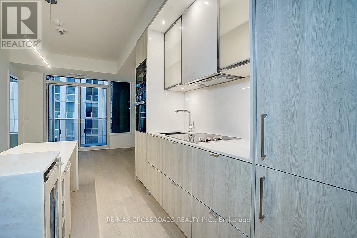 1607 - 11 Yorkville Avenue, Toronto (annex), Ontario