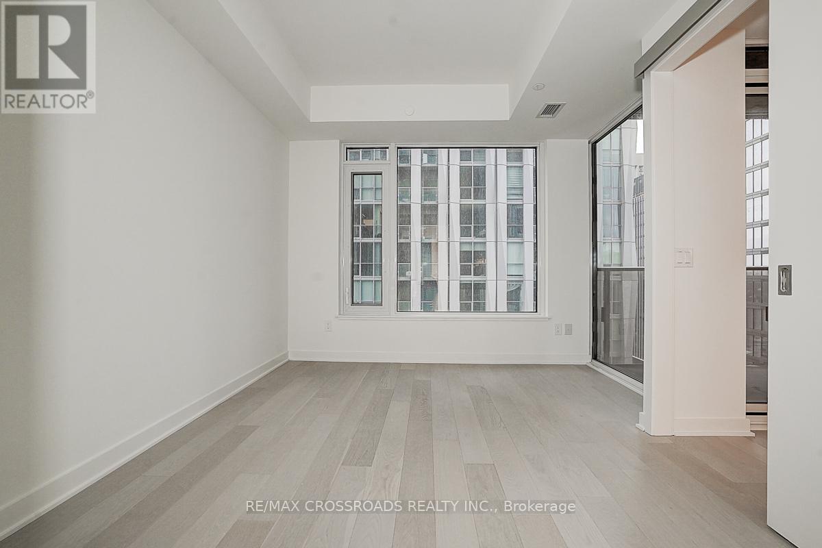 1607 - 11 Yorkville Avenue, Toronto (annex), Ontario