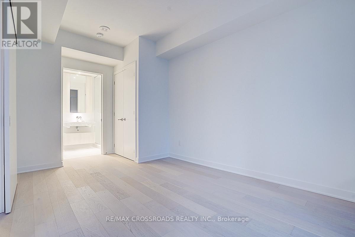 1607 - 11 Yorkville Avenue, Toronto (annex), Ontario