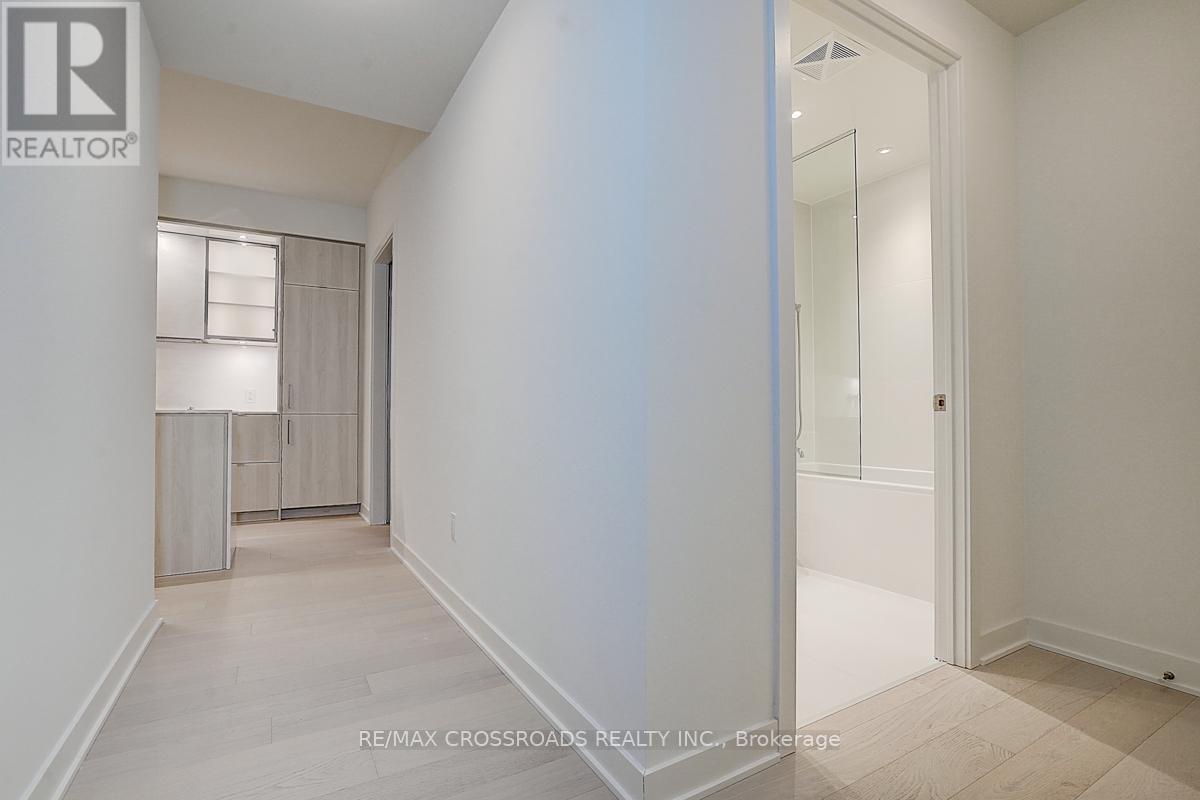 1607 - 11 Yorkville Avenue, Toronto (annex), Ontario