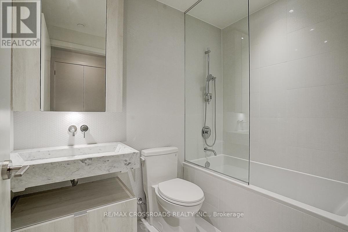 1607 - 11 Yorkville Avenue, Toronto (annex), Ontario