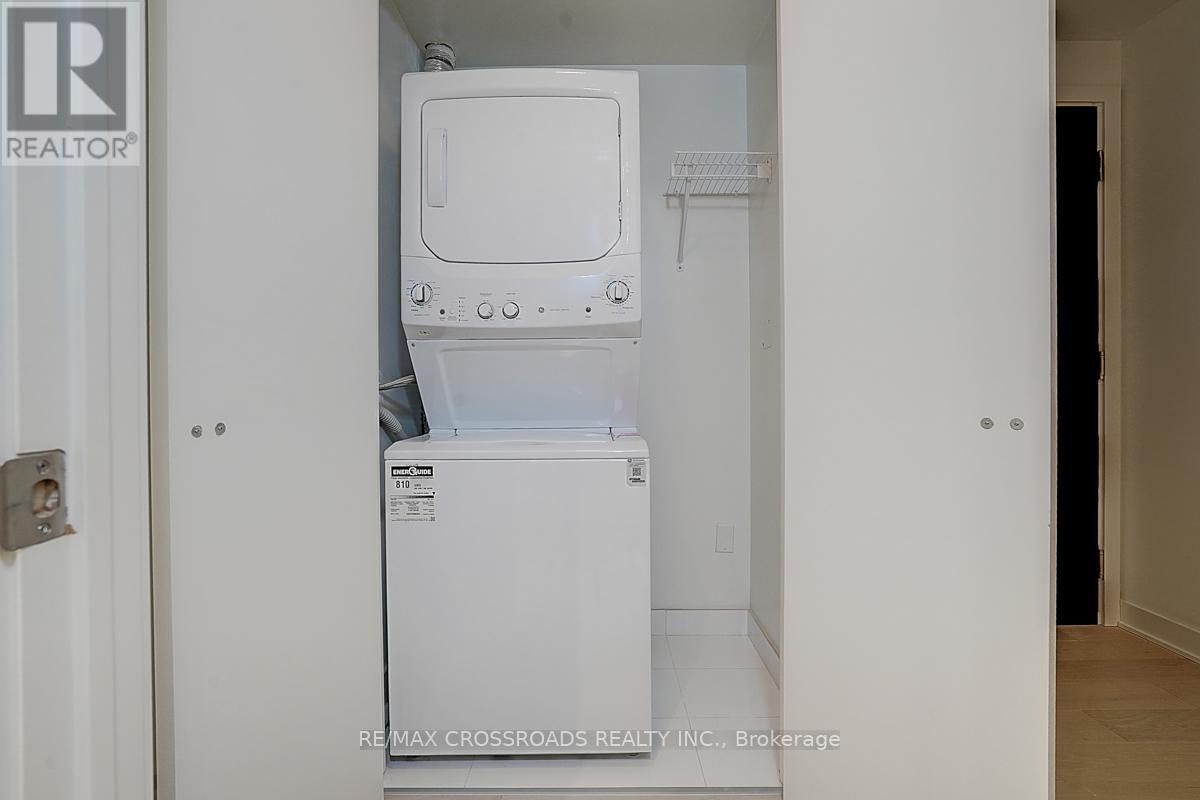 1607 - 11 Yorkville Avenue, Toronto (annex), Ontario