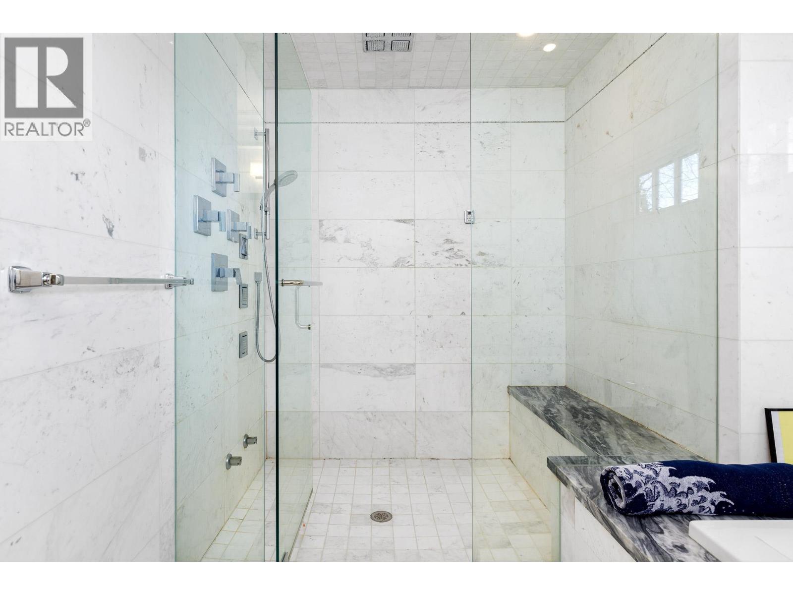 5826 Angus Drive, Vancouver, British Columbia