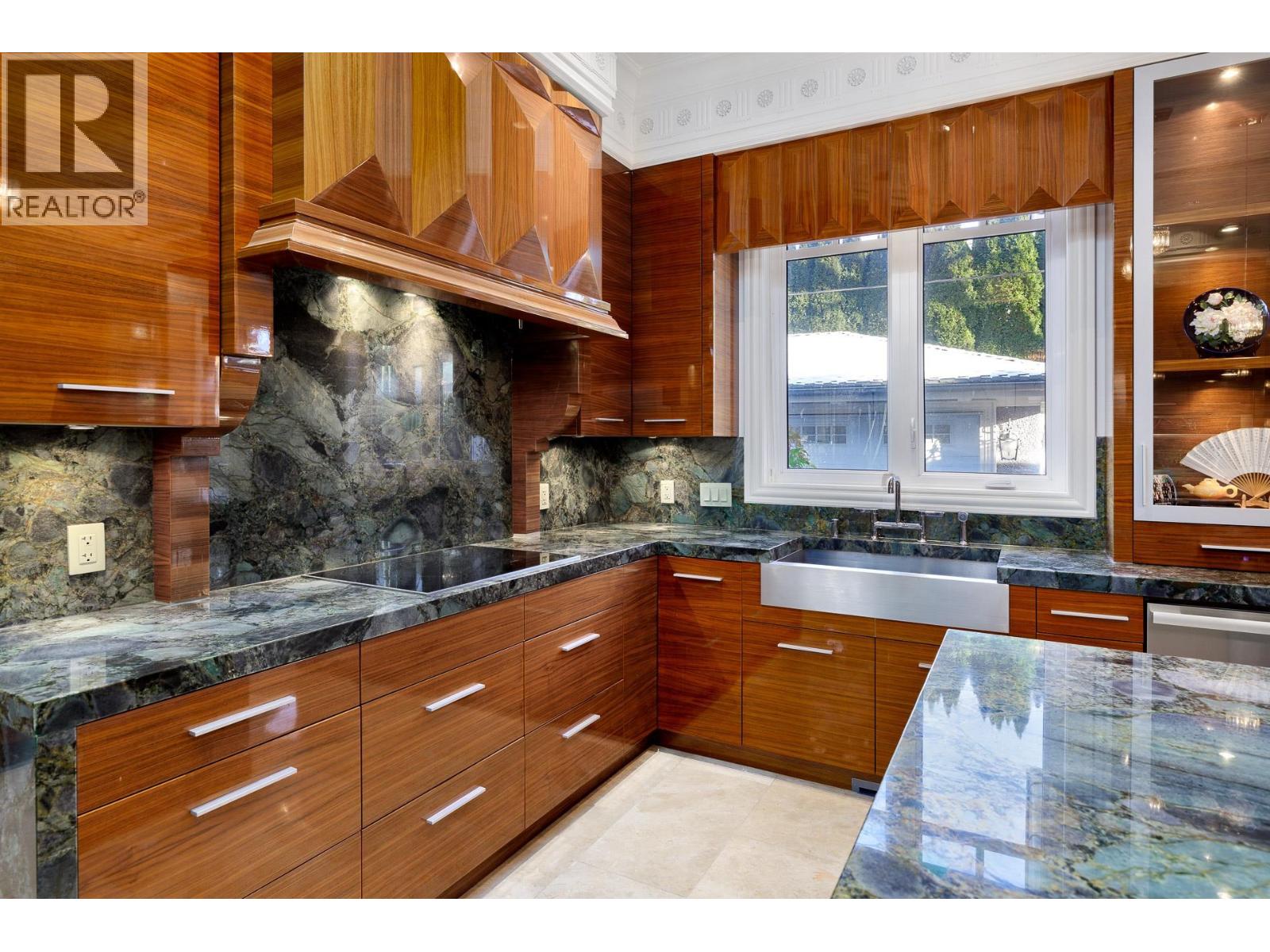 5826 Angus Drive, Vancouver, British Columbia