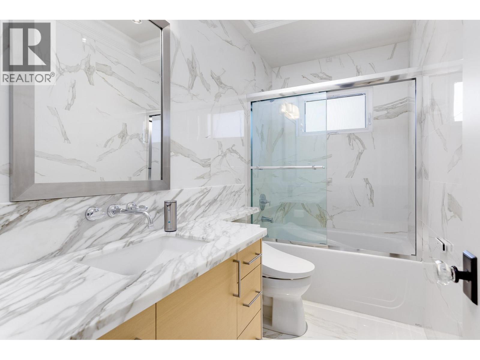 5826 Angus Drive, Vancouver, British Columbia