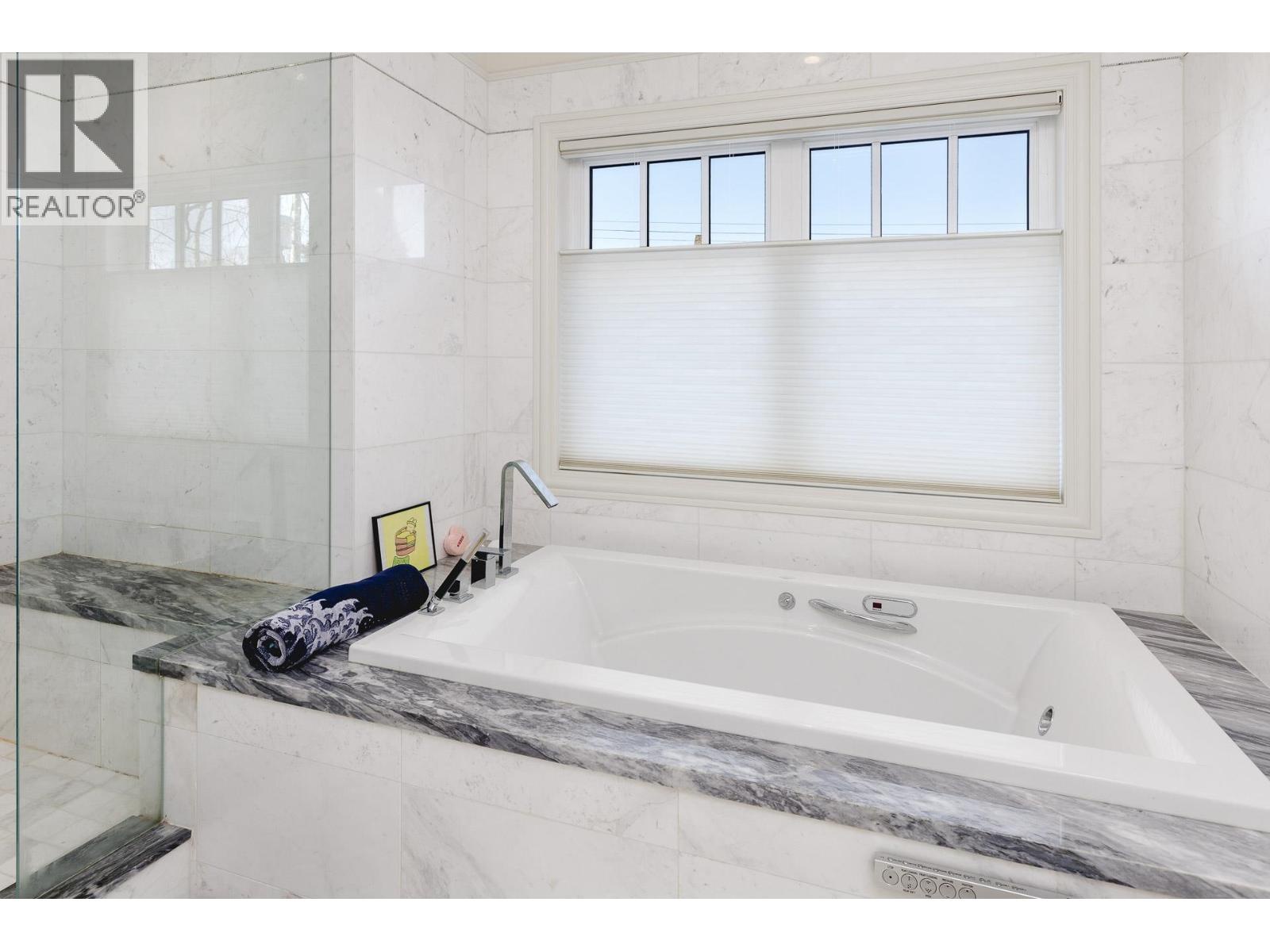 5826 Angus Drive, Vancouver, British Columbia