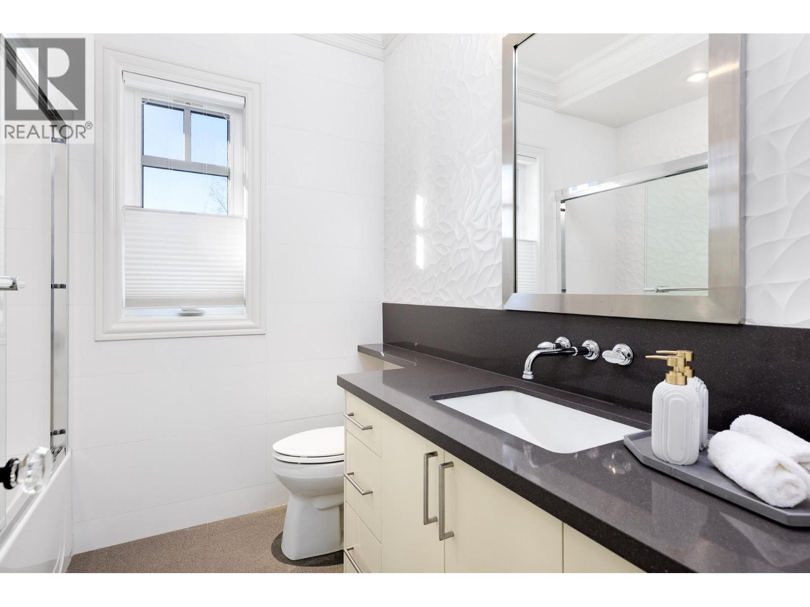 5826 Angus Drive, Vancouver, British Columbia