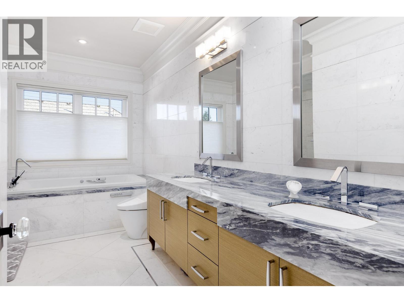 5826 Angus Drive, Vancouver, British Columbia