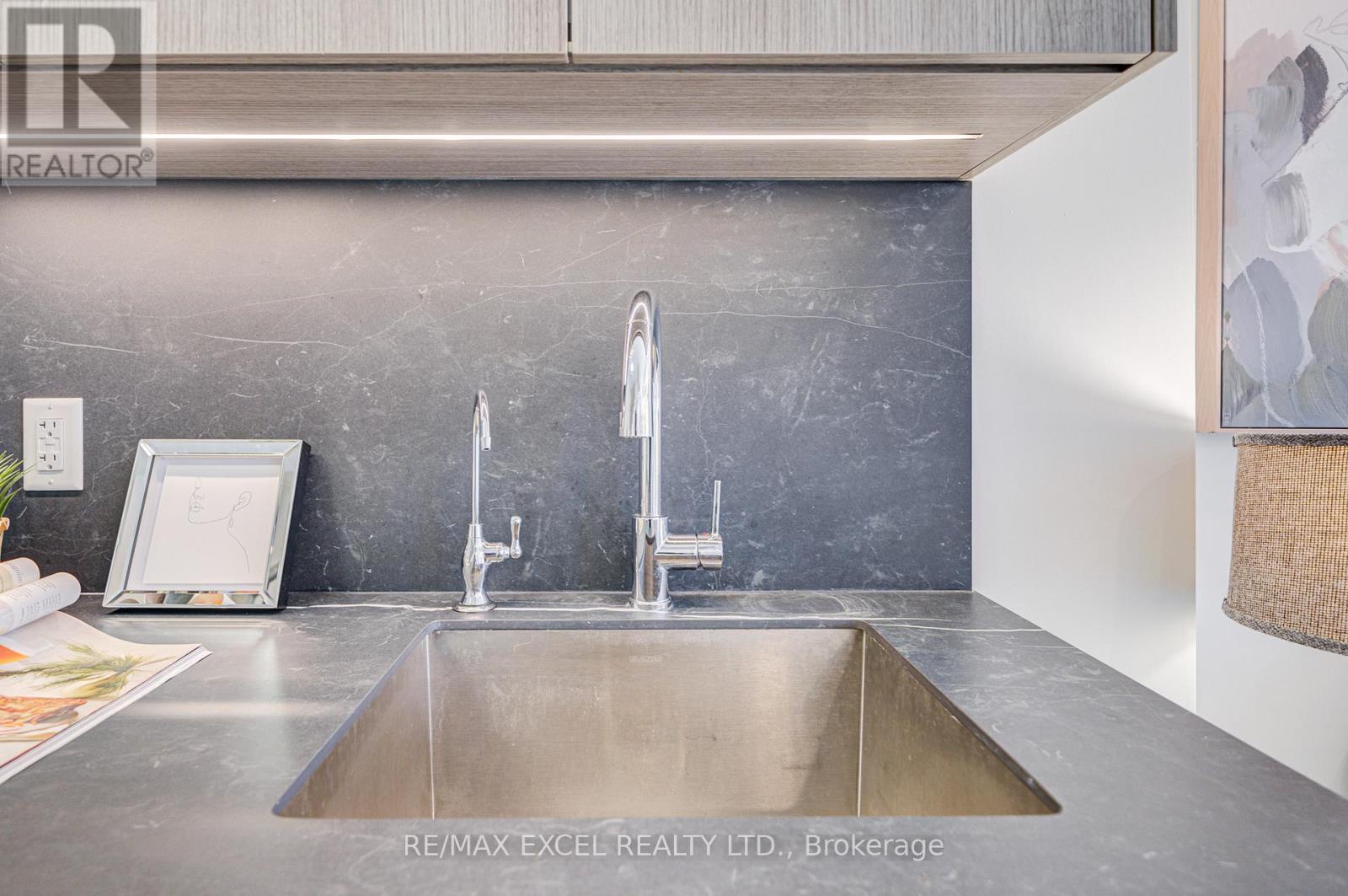 26 - 51 Winlock Park, Toronto (newtonbrook East), Ontario