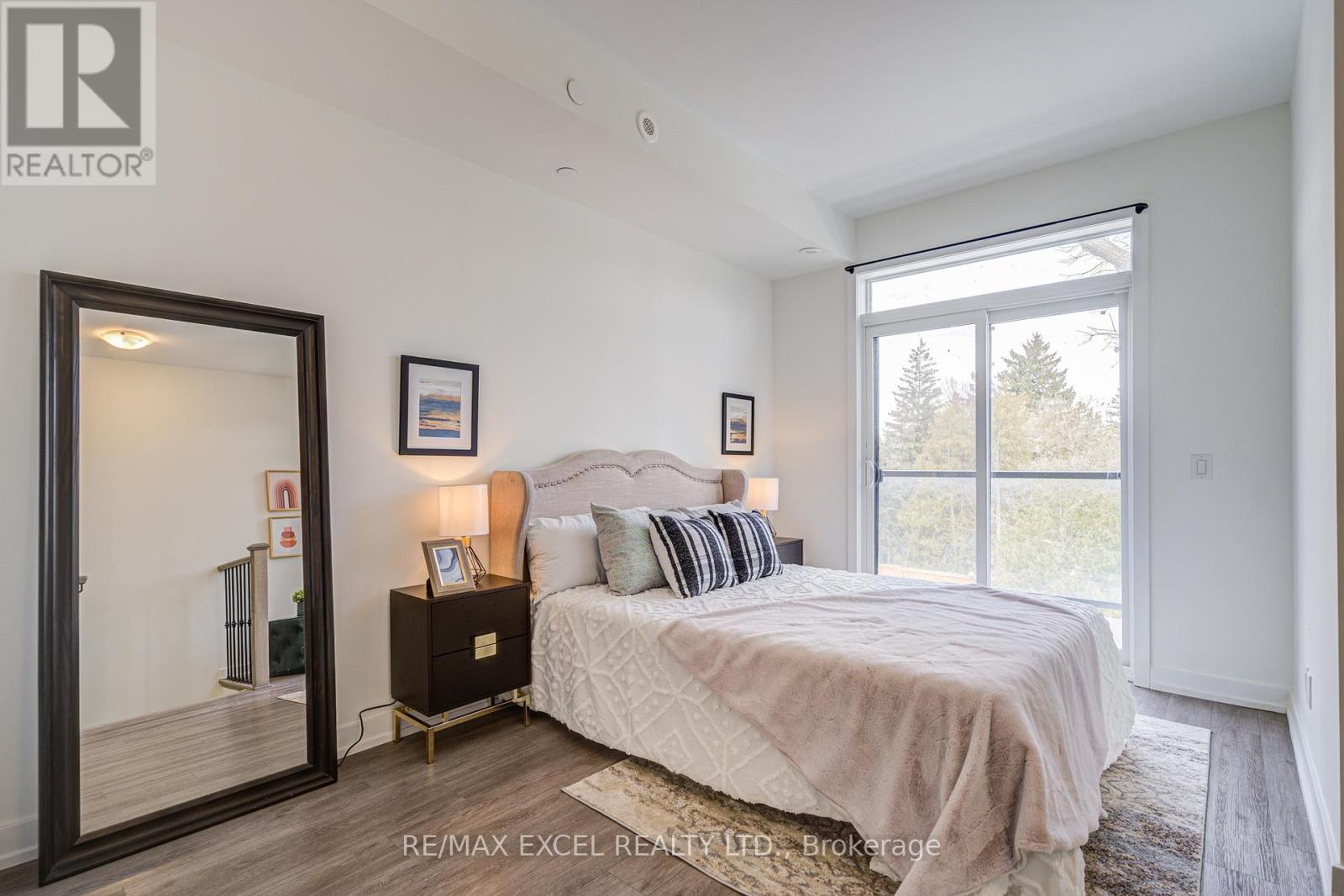 26 - 51 Winlock Park, Toronto (newtonbrook East), Ontario