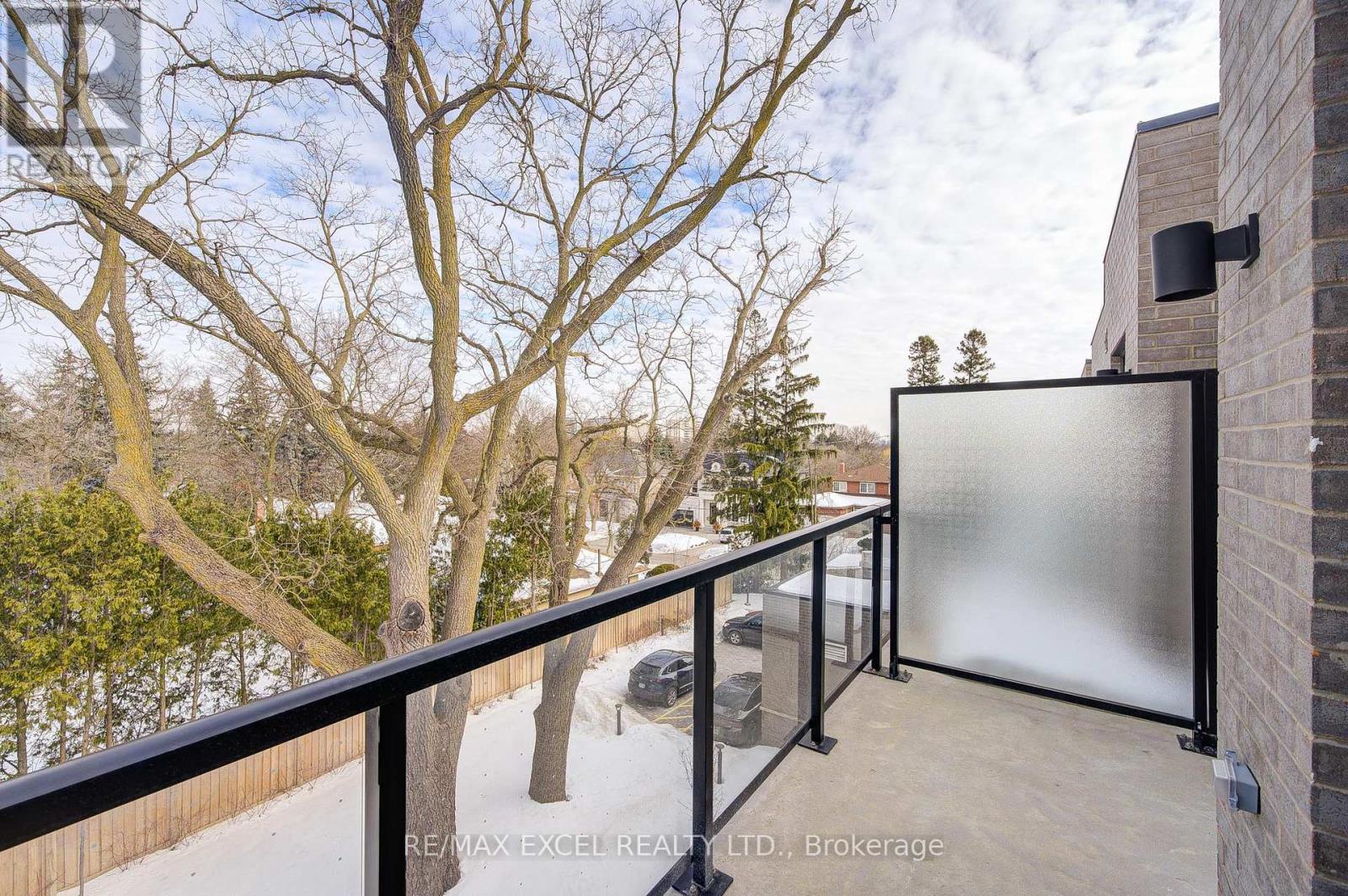 26 - 51 Winlock Park, Toronto (newtonbrook East), Ontario