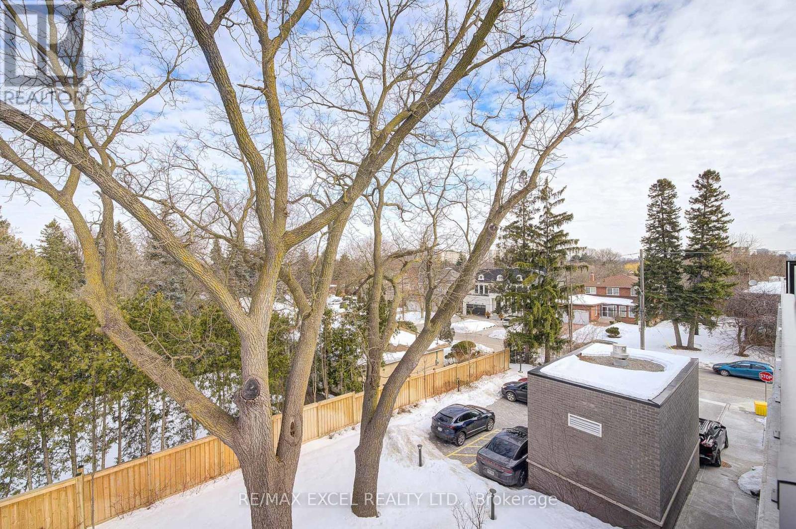 26 - 51 Winlock Park, Toronto (newtonbrook East), Ontario