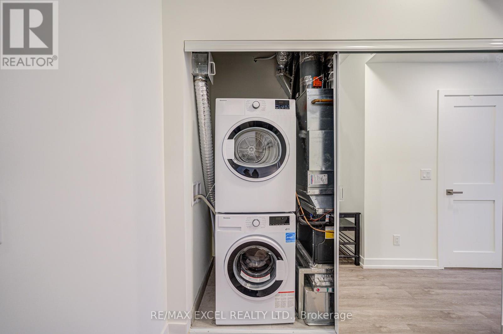 26 - 51 Winlock Park, Toronto (newtonbrook East), Ontario