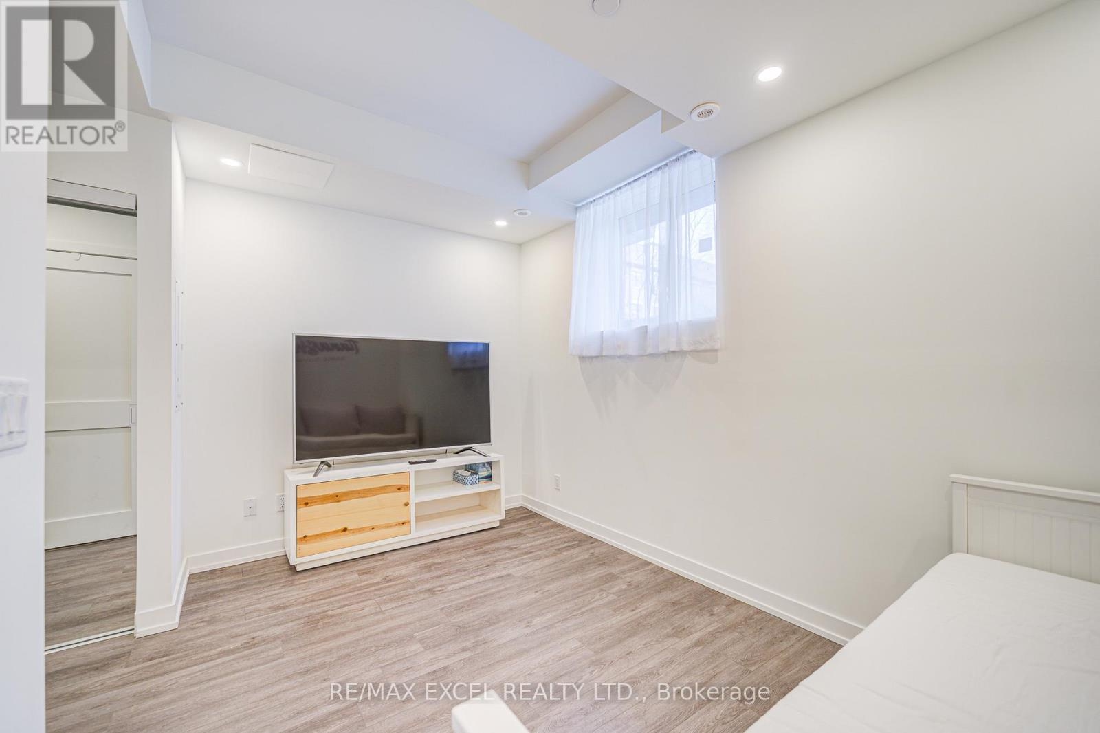 26 - 51 Winlock Park, Toronto (newtonbrook East), Ontario