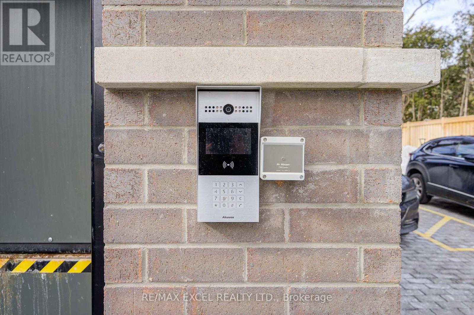 26 - 51 Winlock Park, Toronto (newtonbrook East), Ontario