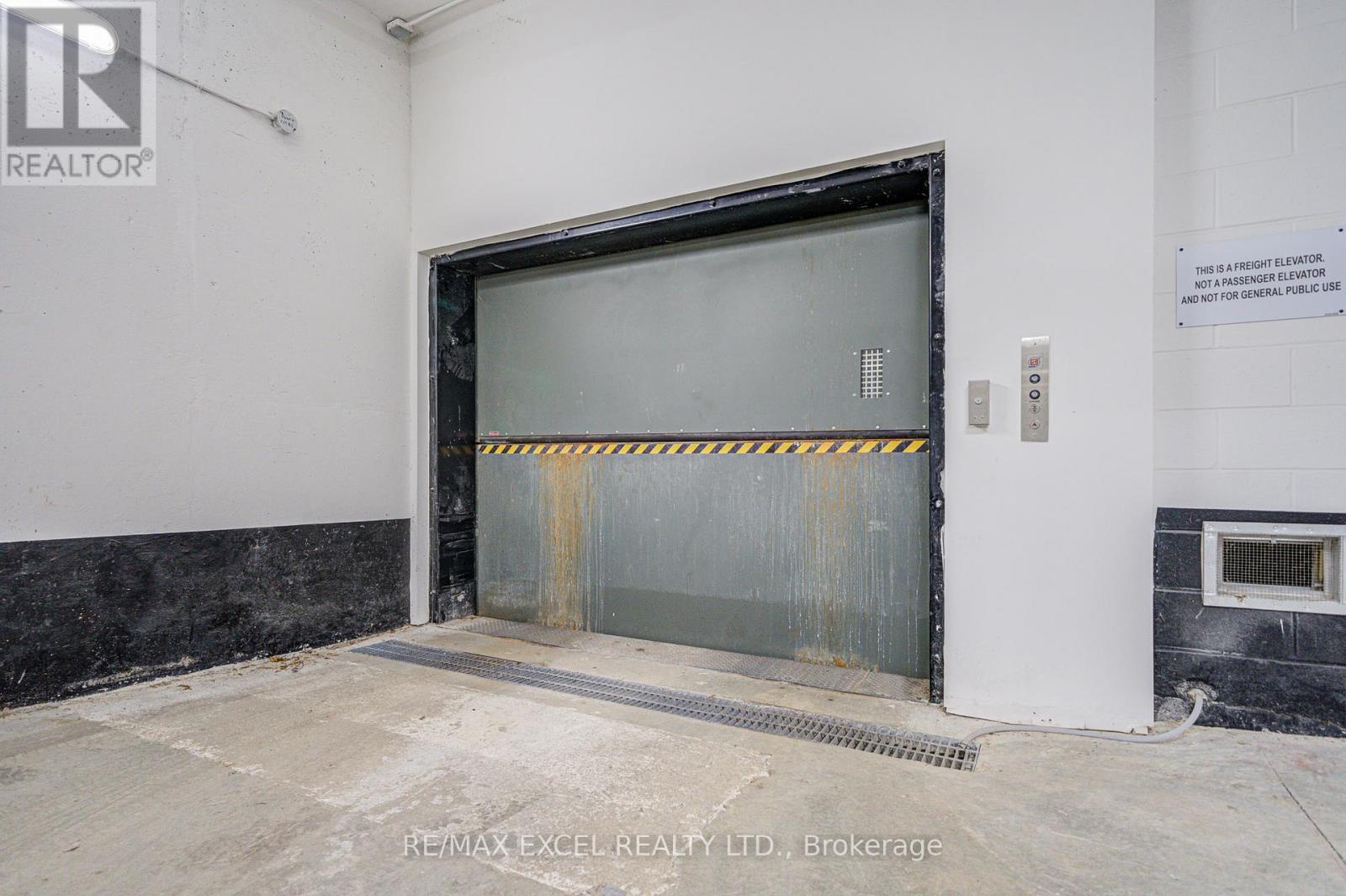 26 - 51 Winlock Park, Toronto (newtonbrook East), Ontario