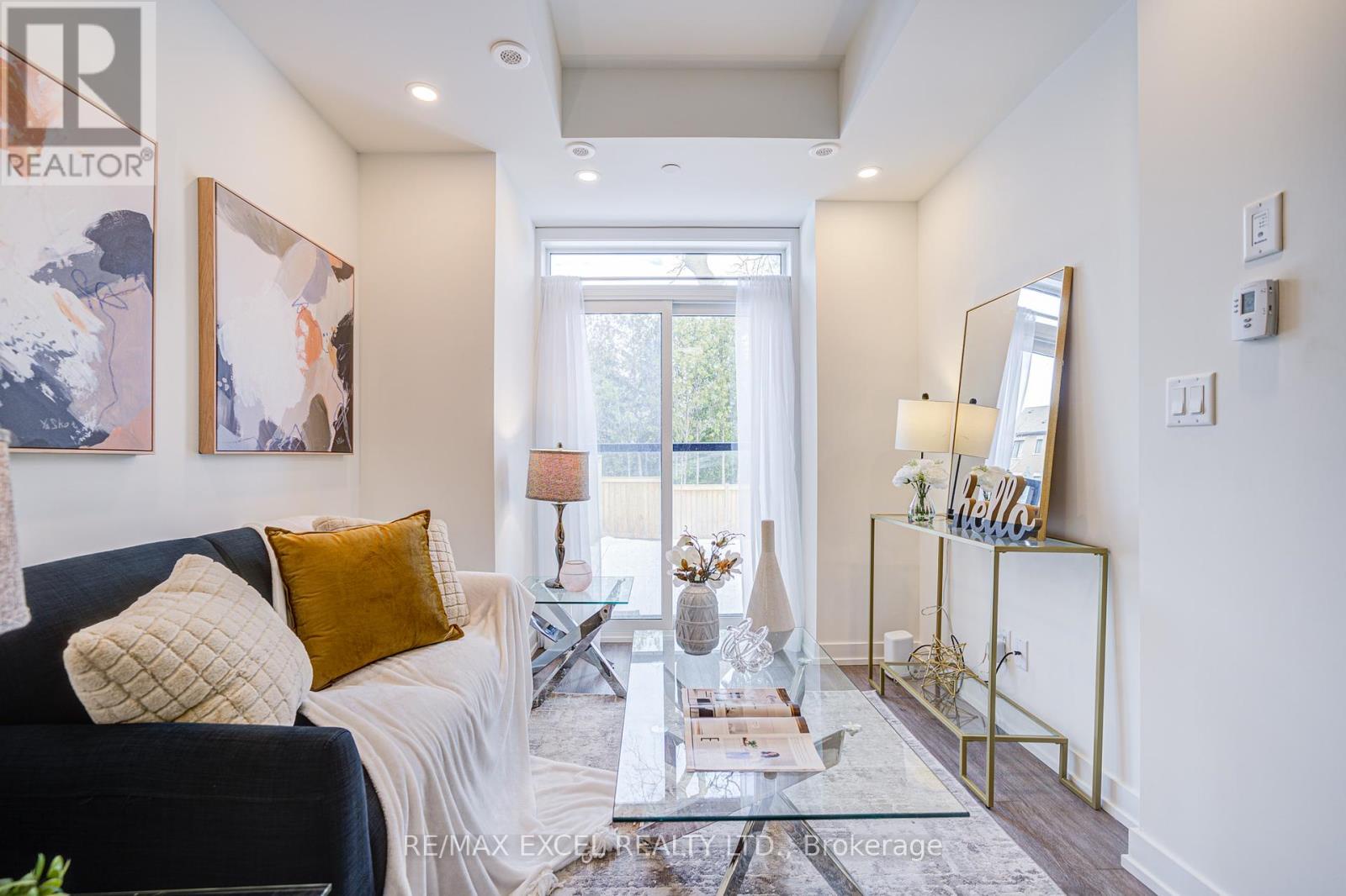 26 - 51 Winlock Park, Toronto (newtonbrook East), Ontario