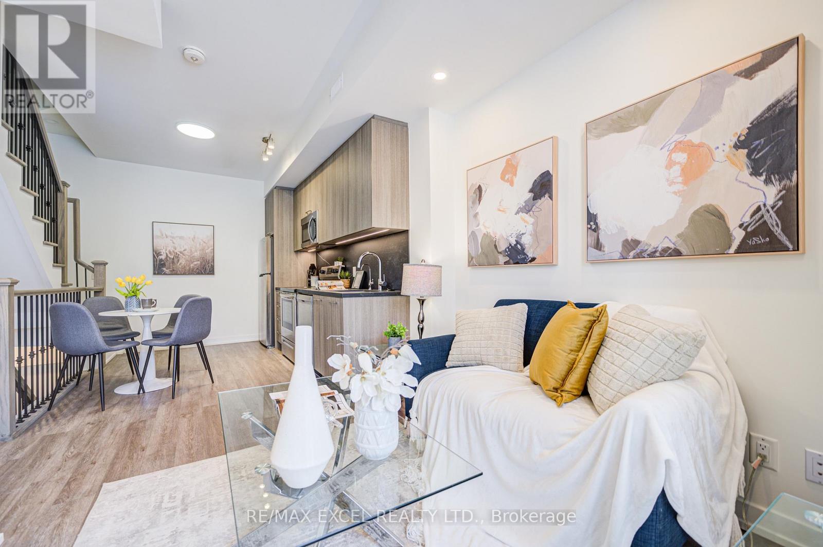 26 - 51 Winlock Park, Toronto (newtonbrook East), Ontario