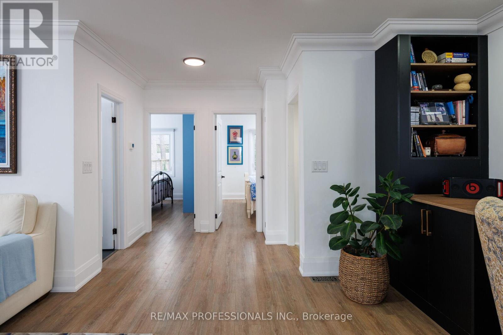 168 The Kingsway, Toronto (kingsway South), Ontario