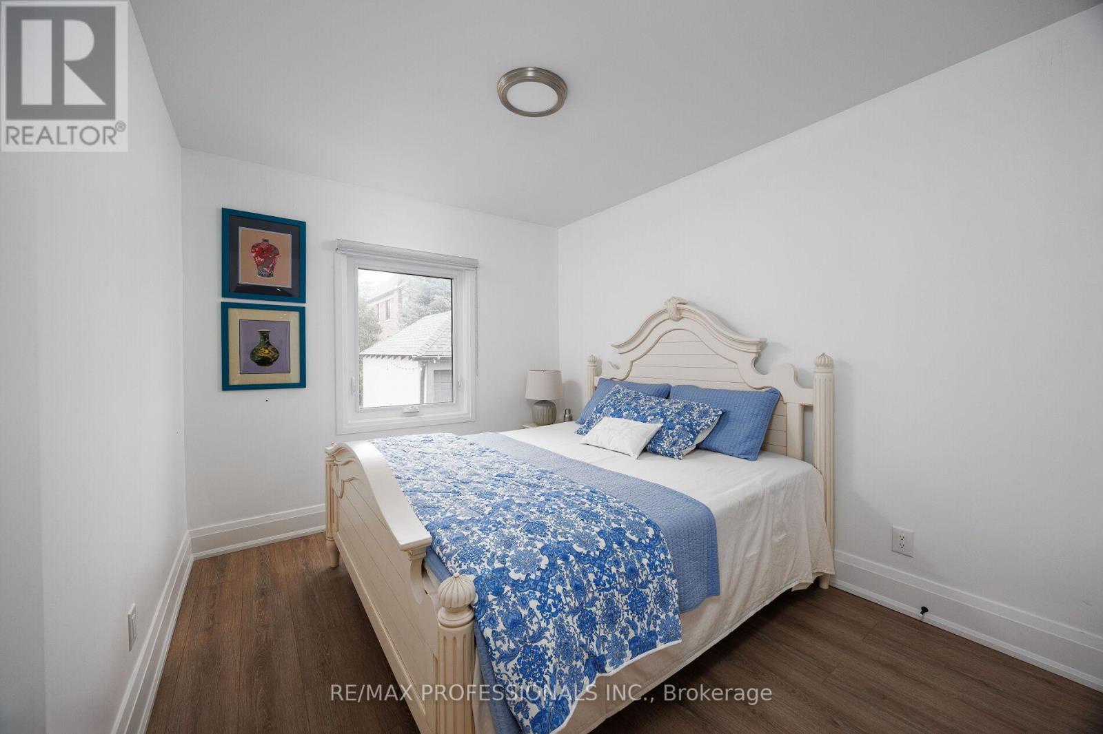 168 The Kingsway, Toronto (kingsway South), Ontario